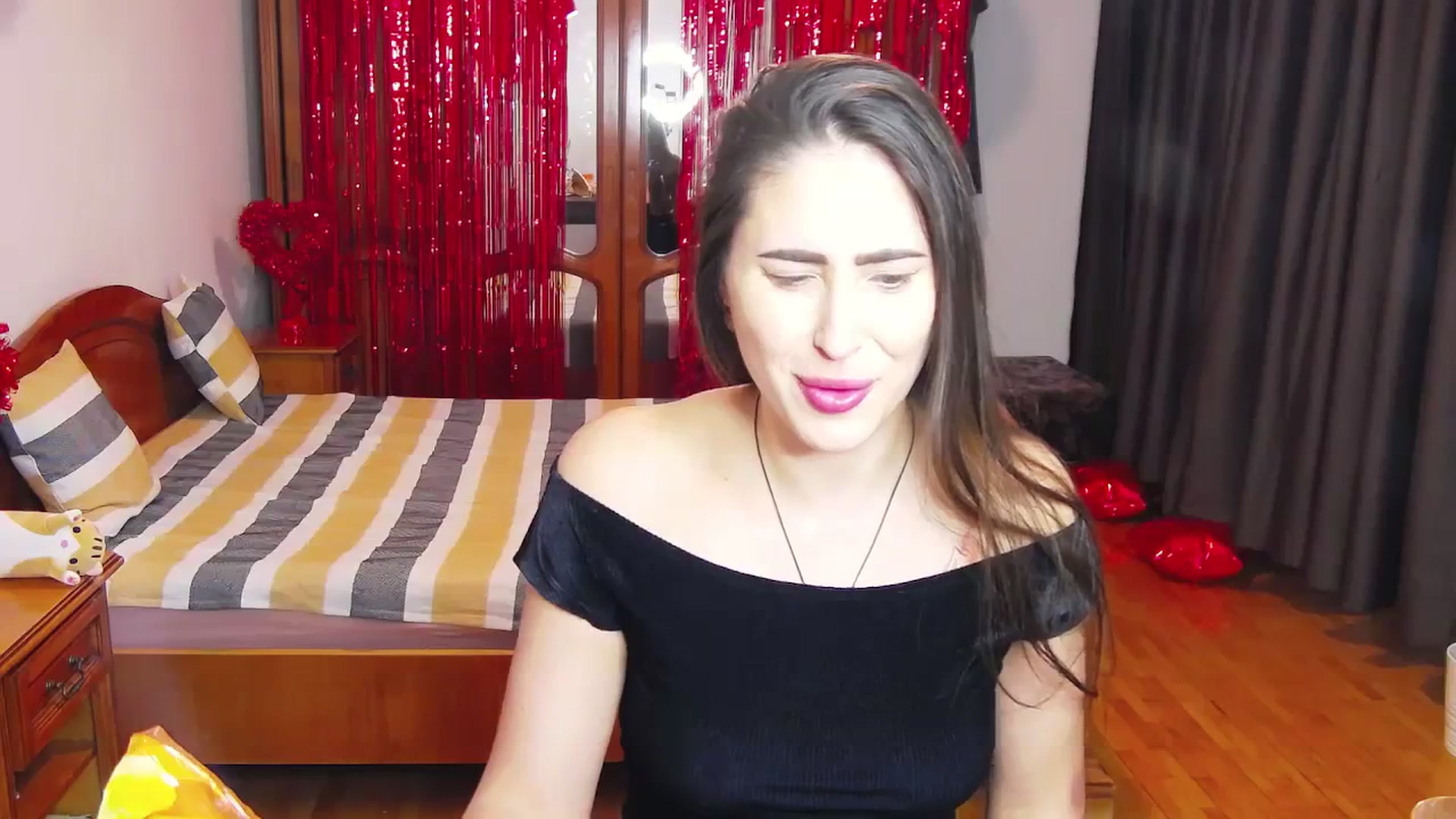 Gallery image thumbnail from MaraHari's myfreecams stream on, 02/16/2024, 20:08 image 8 of 20