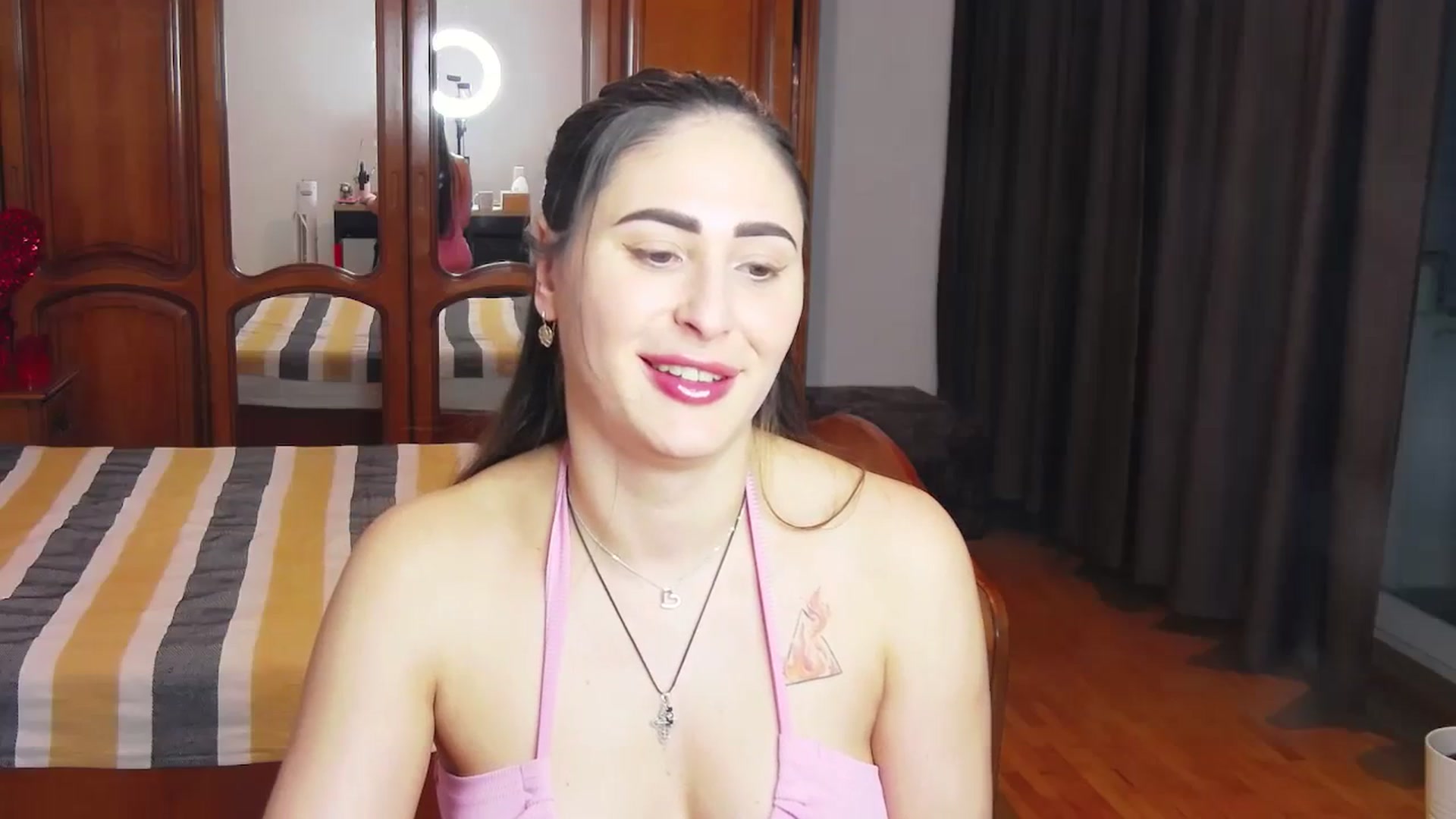 Gallery image thumbnail from MaraHari's myfreecams stream on, 02/25/2024, 18:03 image 6 of 20
