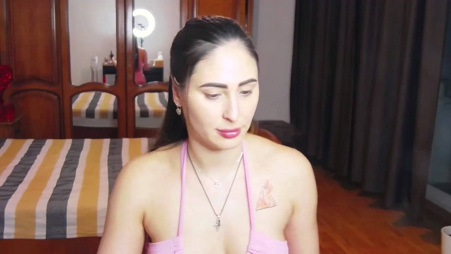 Gallery image thumbnail from MaraHari's myfreecams stream on, 02/25/2024, 18:03 image 13 of 20