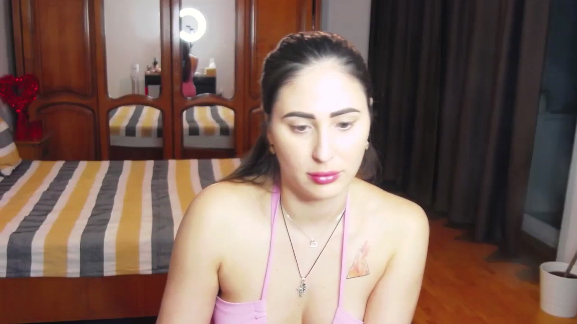 Gallery image thumbnail from MaraHari's myfreecams stream on, 02/25/2024, 19:33 image 11 of 20