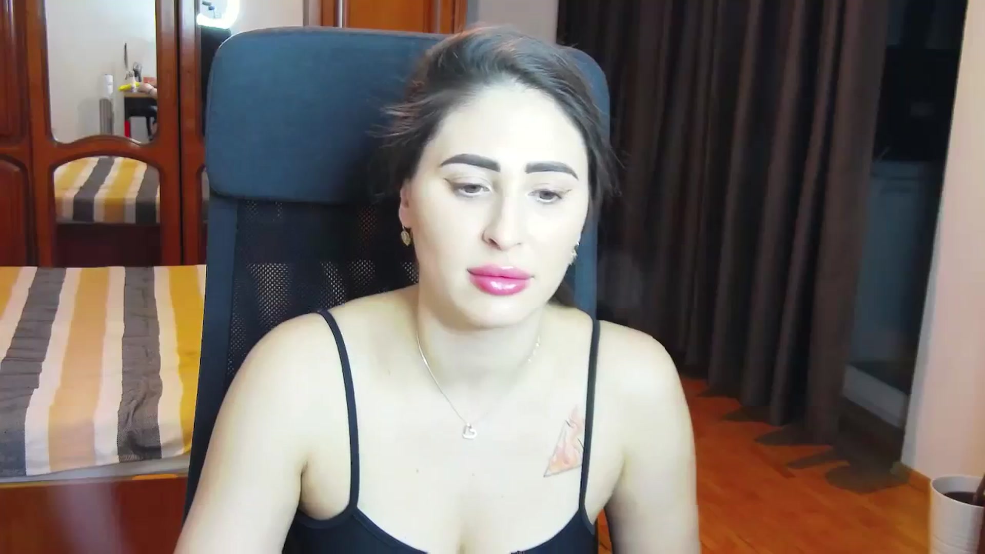 Gallery image thumbnail from MaraHari's myfreecams stream on, 03/01/2024, 18:49 image 14 of 20