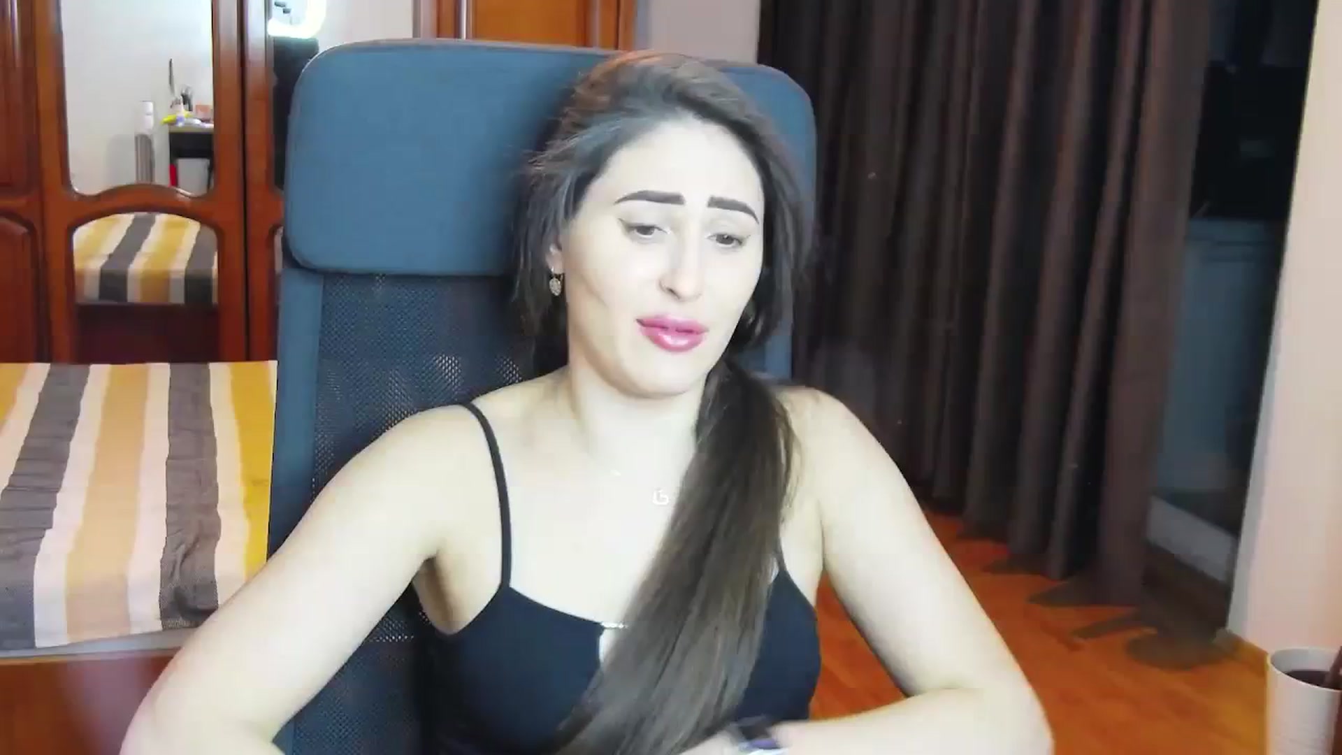 Gallery image thumbnail from MaraHari's myfreecams stream on, 03/01/2024, 18:49 image 17 of 20