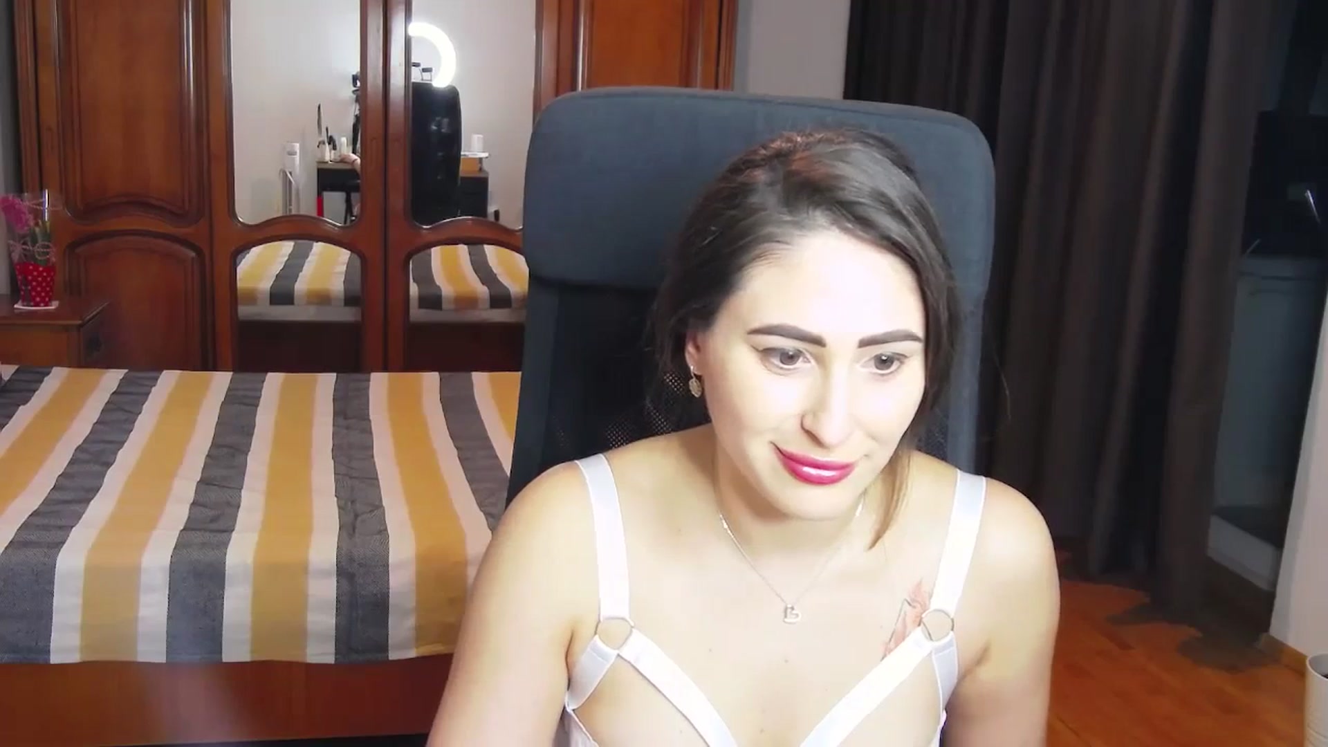 Gallery image thumbnail from MaraHari's myfreecams stream on, 03/03/2024, 19:25 image 8 of 20