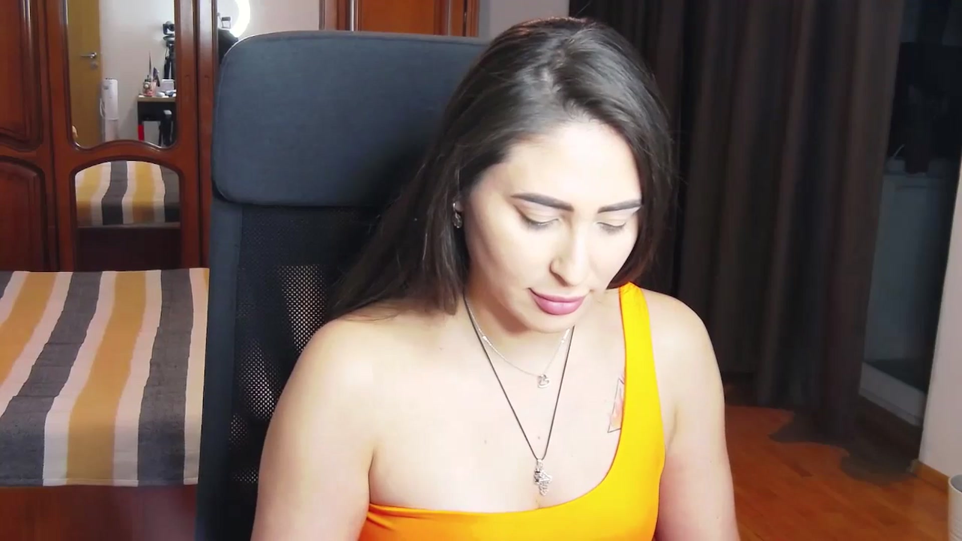 Gallery image thumbnail from MaraHari's myfreecams stream on, 03/09/2024, 17:53 image 17 of 20