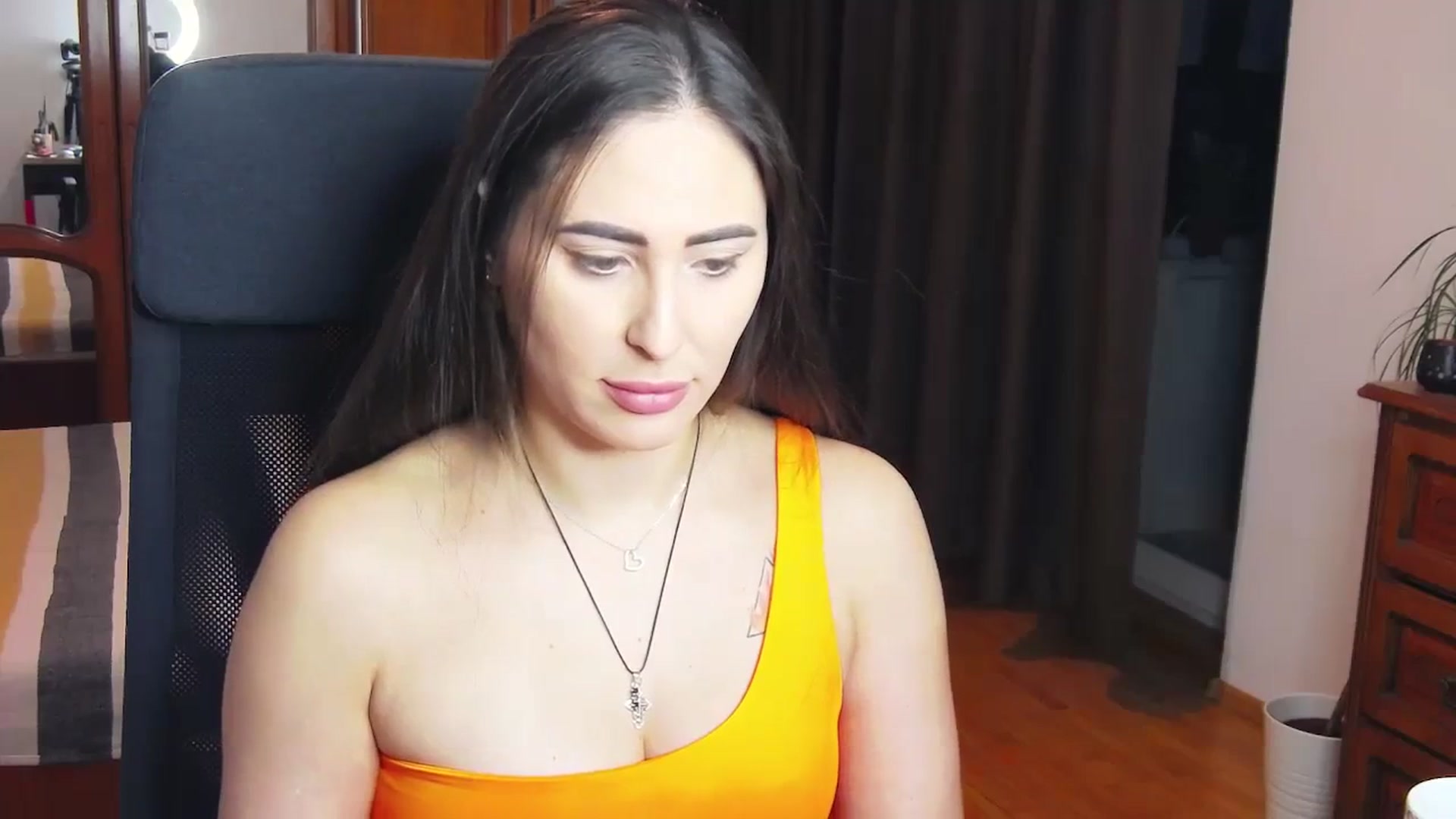 Gallery image thumbnail from MaraHari's myfreecams stream on, 03/09/2024, 17:53 image 5 of 20