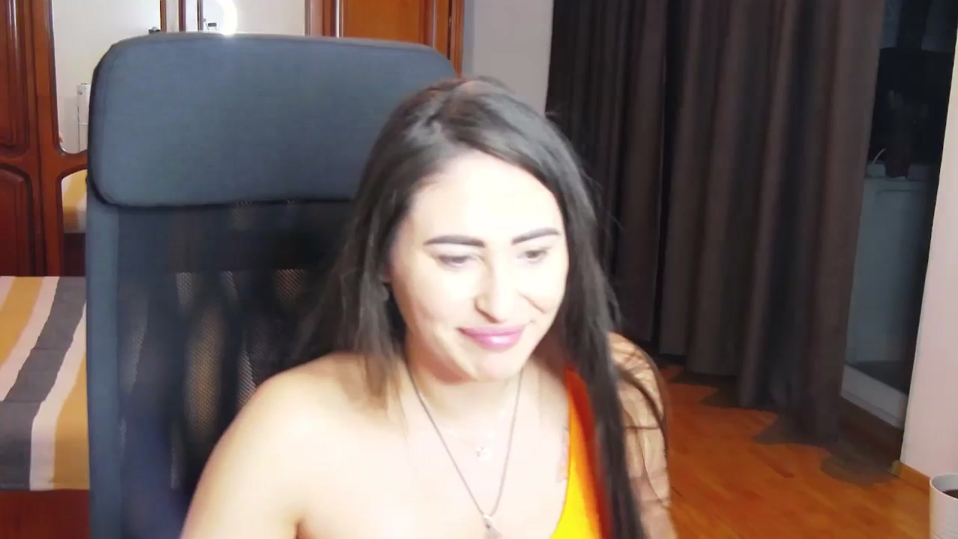 Gallery image thumbnail from MaraHari's myfreecams stream on, 03/09/2024, 20:53 image 16 of 20