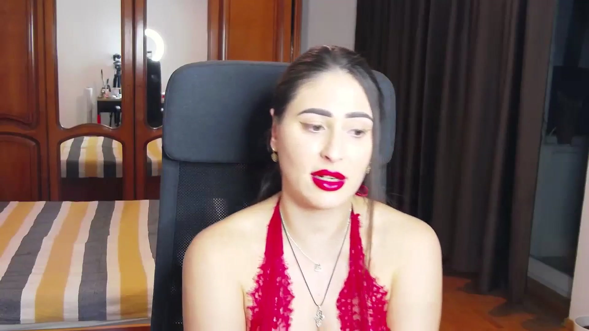 Gallery image thumbnail from MaraHari's myfreecams stream on, 03/10/2024, 20:55 image 3 of 20