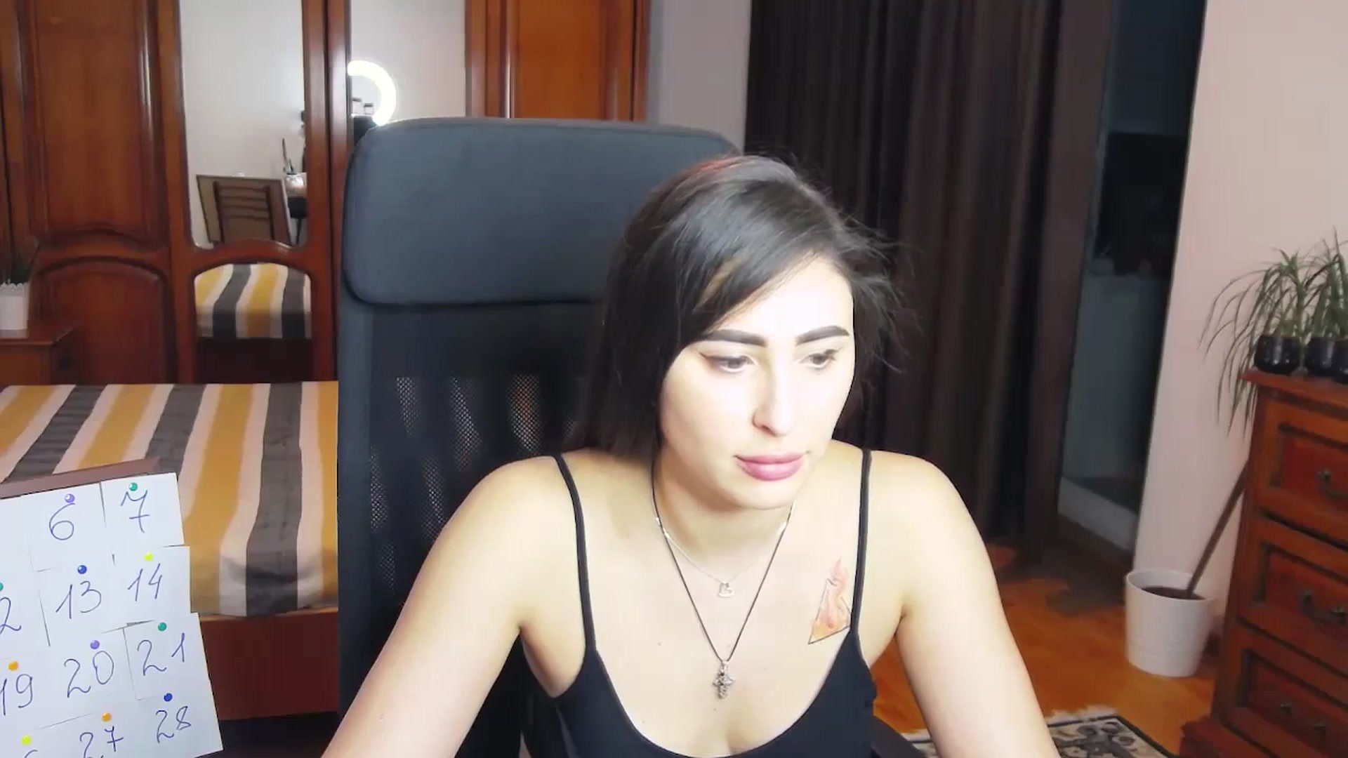 Gallery image thumbnail from MaraHari's myfreecams stream on, 03/15/2024, 18:13 image 8 of 20