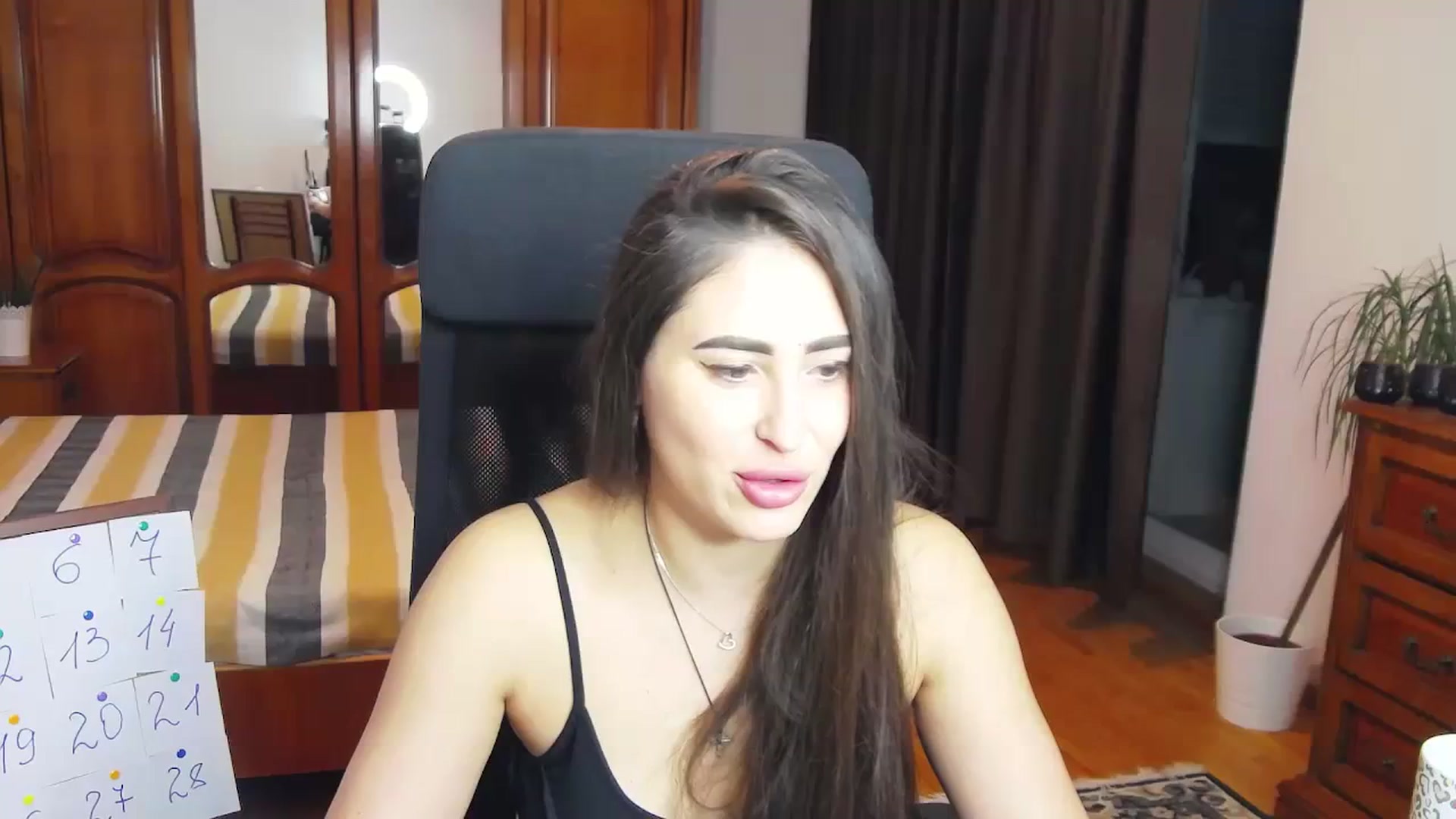 Gallery image thumbnail from MaraHari's myfreecams stream on, 03/15/2024, 18:13 image 11 of 20