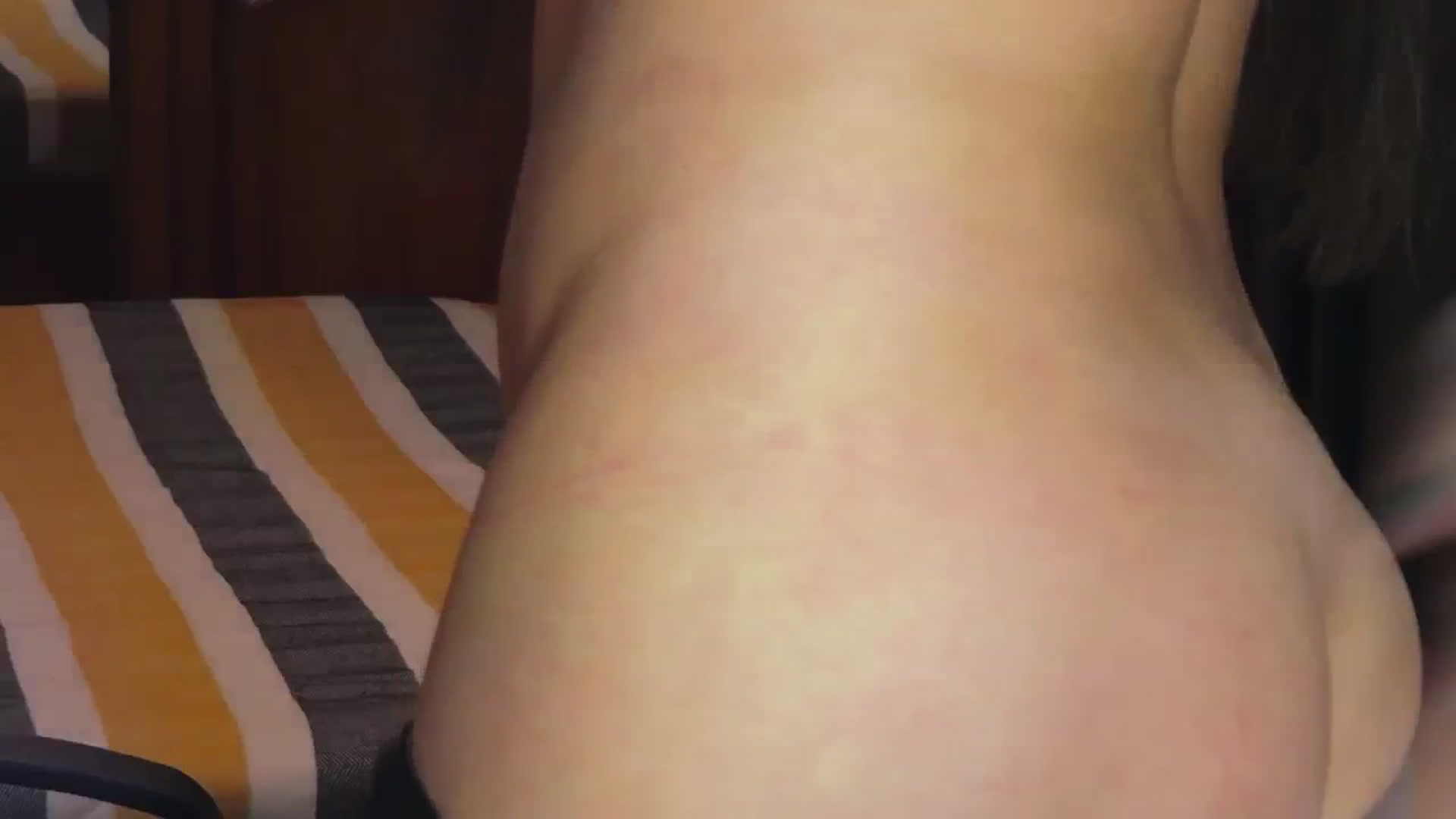 Gallery image thumbnail from MaraHari's myfreecams stream on, 03/15/2024, 18:13 image 17 of 20