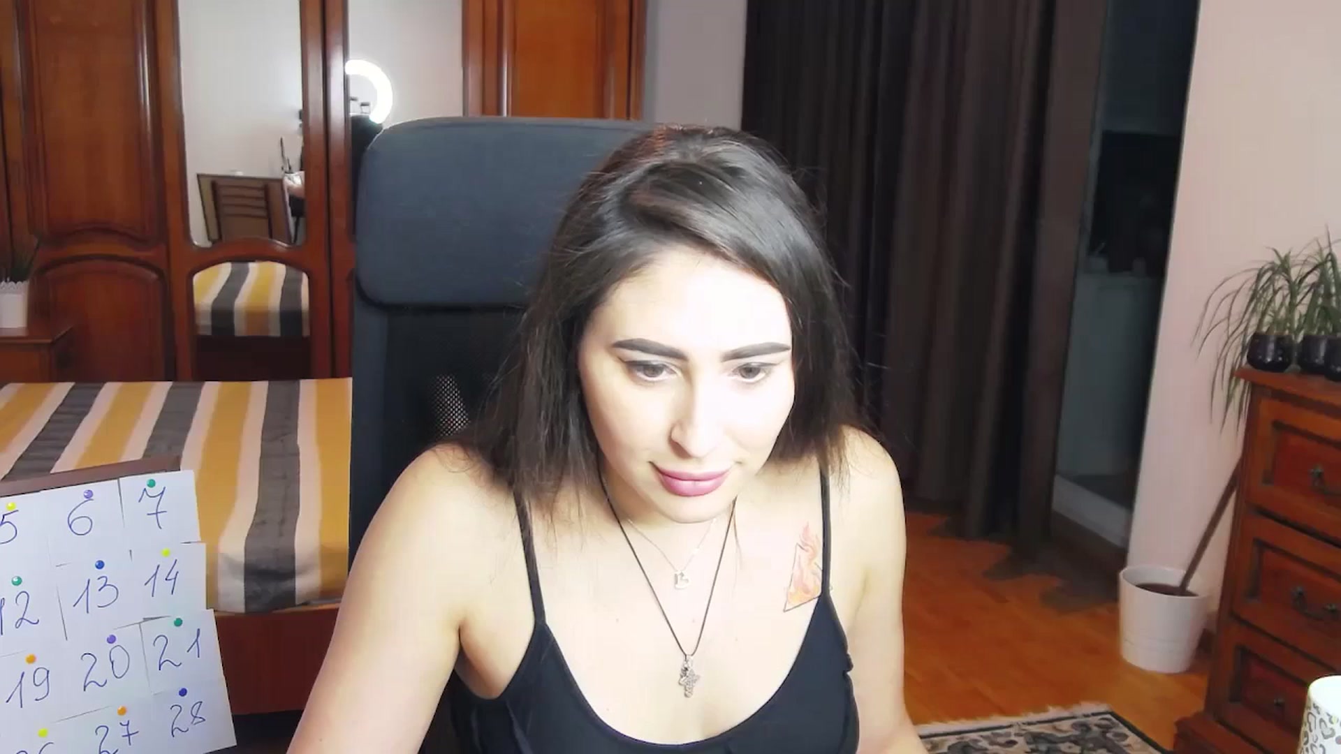 Gallery image thumbnail from MaraHari's myfreecams stream on, 03/15/2024, 18:13 image 15 of 20