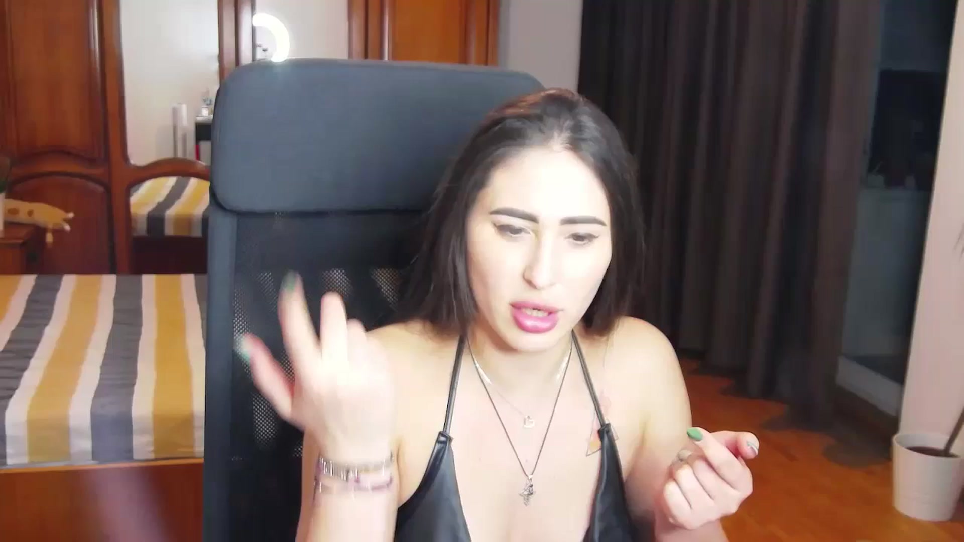 Gallery image thumbnail from MaraHari's myfreecams stream on, 03/16/2024, 20:41 image 11 of 20