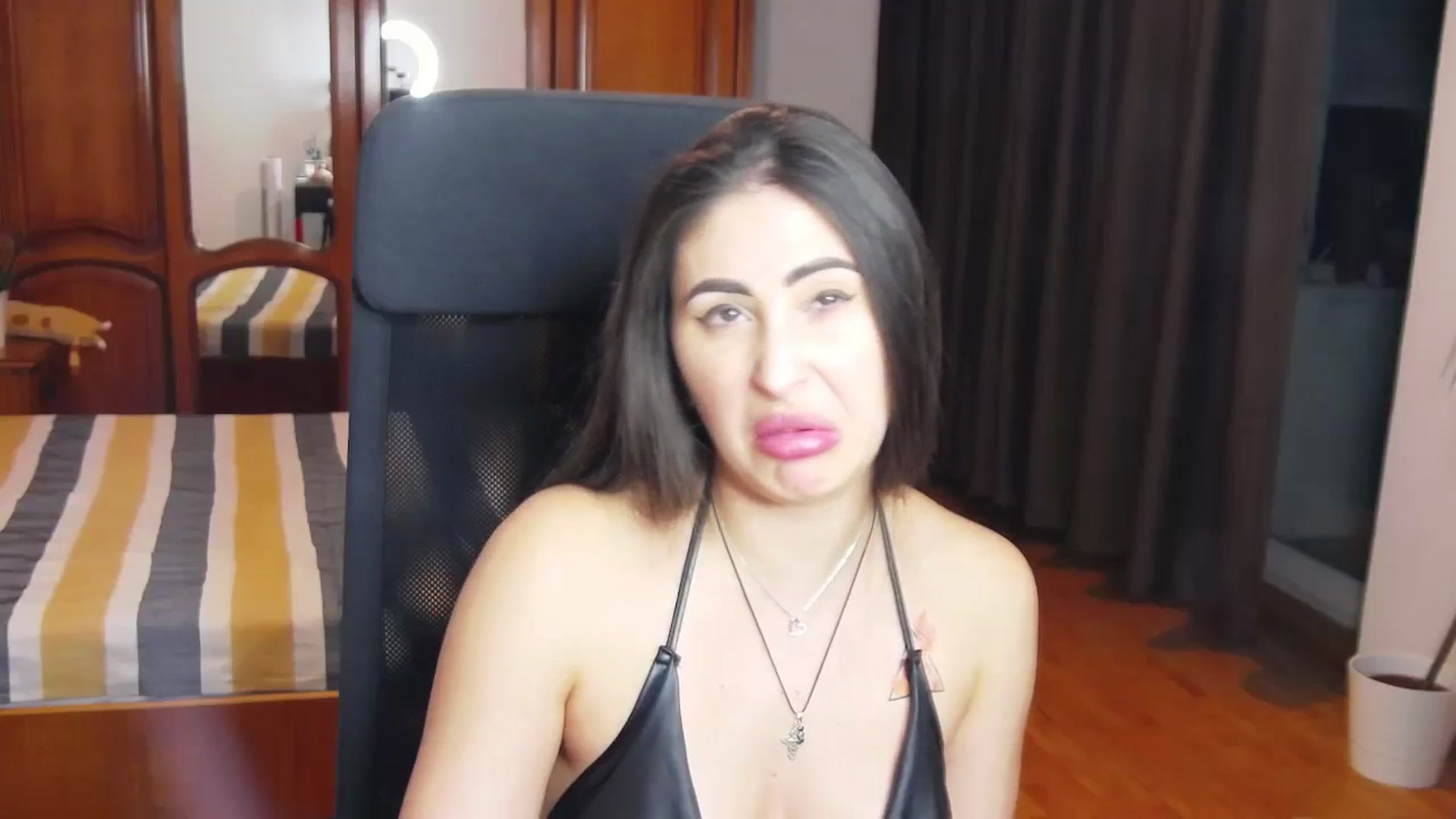 Gallery image thumbnail from MaraHari's myfreecams stream on, 03/16/2024, 20:41 image 14 of 20