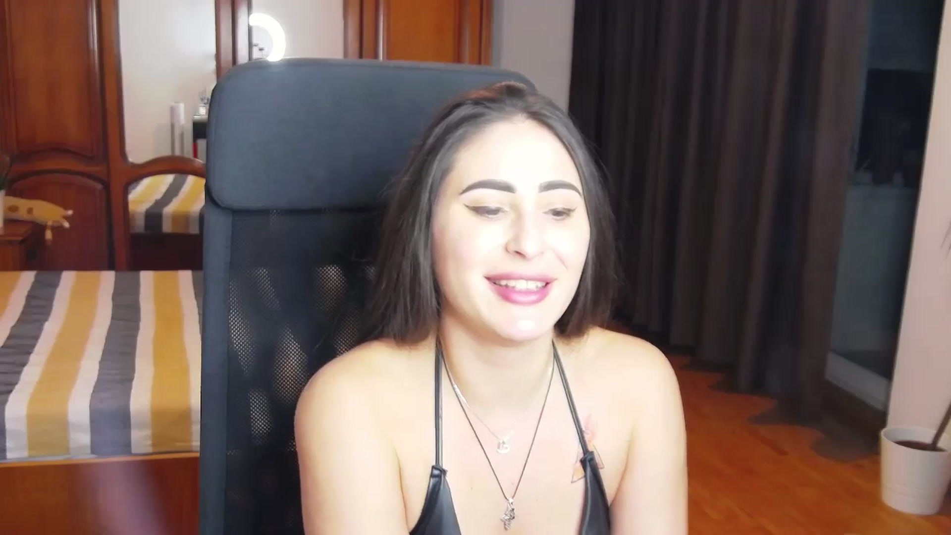 Gallery image thumbnail from MaraHari's myfreecams stream on, 03/16/2024, 20:41 image 7 of 20