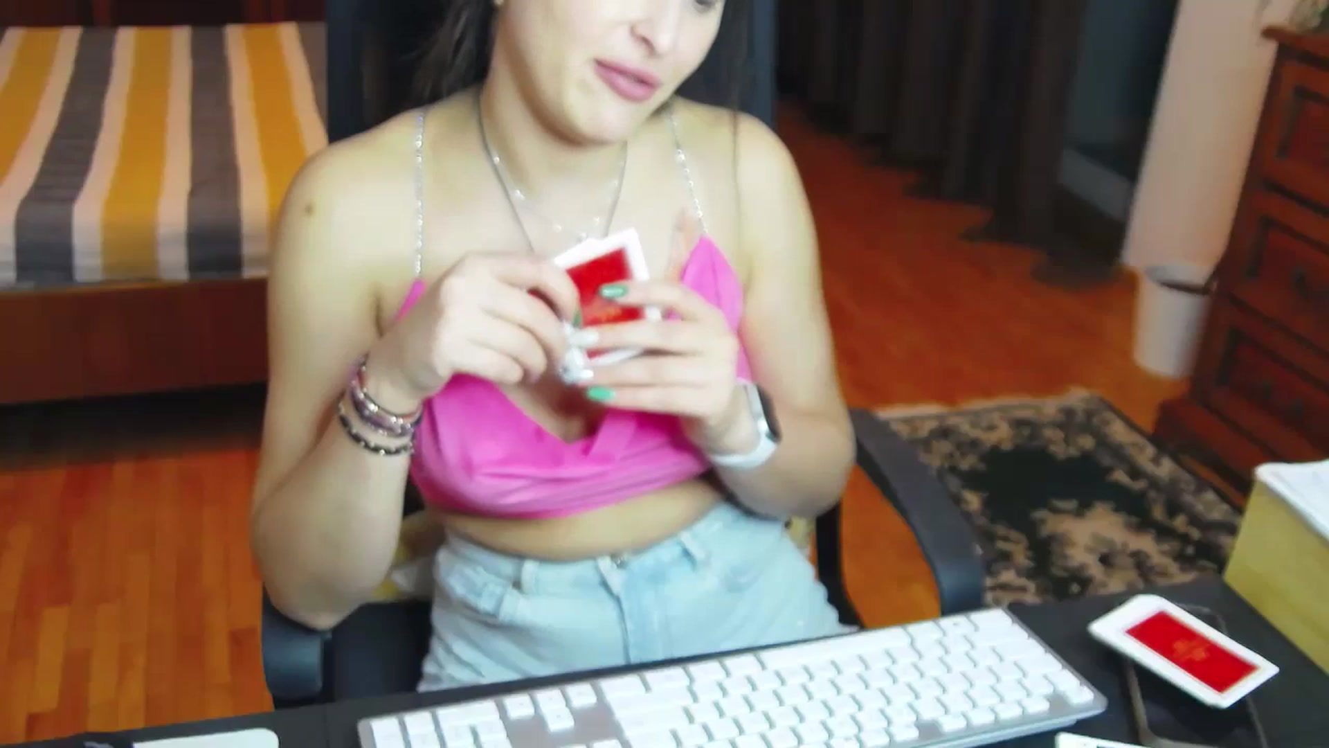 Gallery image thumbnail from MaraHari's myfreecams stream on, 03/23/2024, 18:44 image 5 of 20
