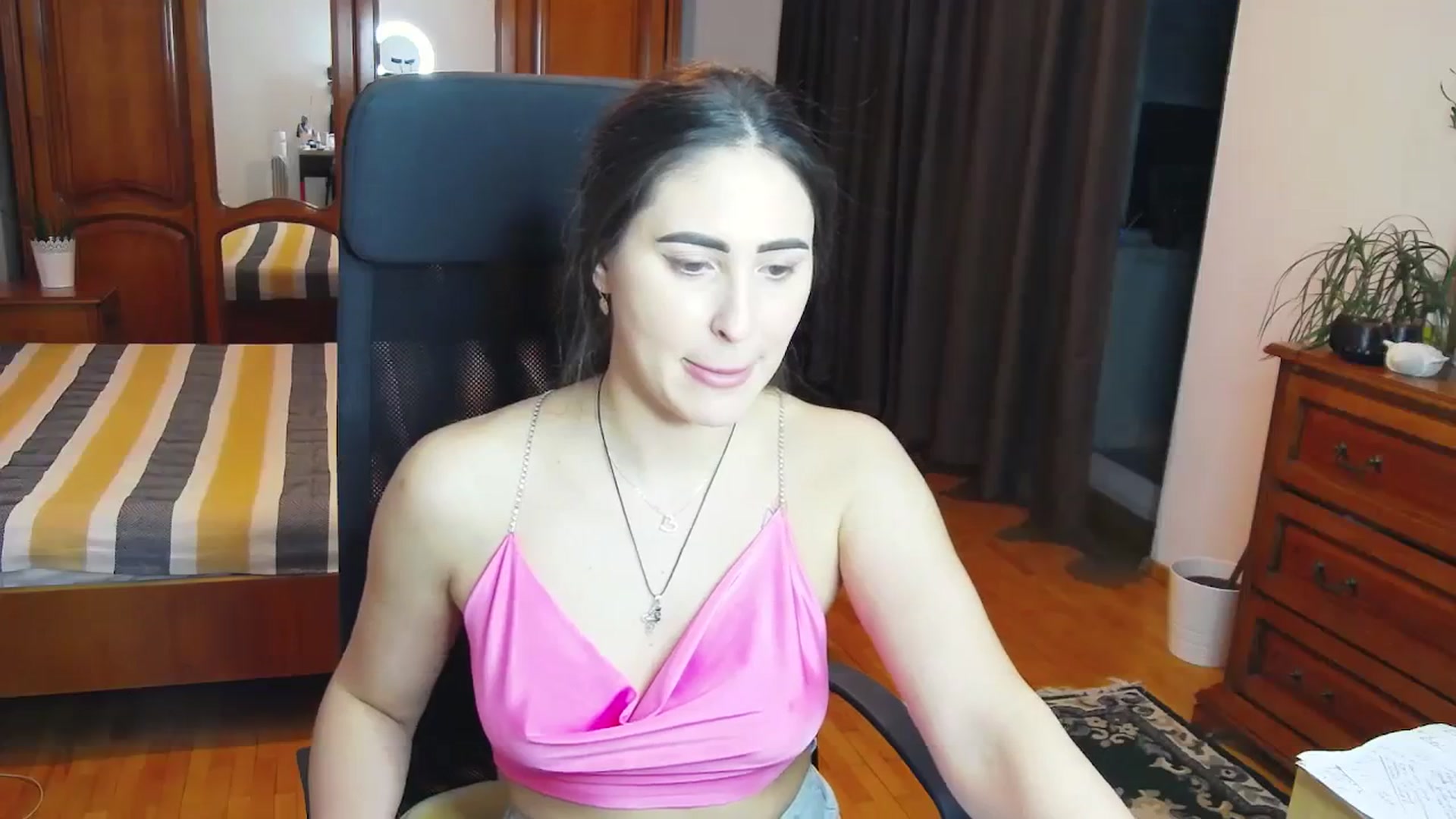 Gallery image thumbnail from MaraHari's myfreecams stream on, 03/23/2024, 19:53 image 6 of 20