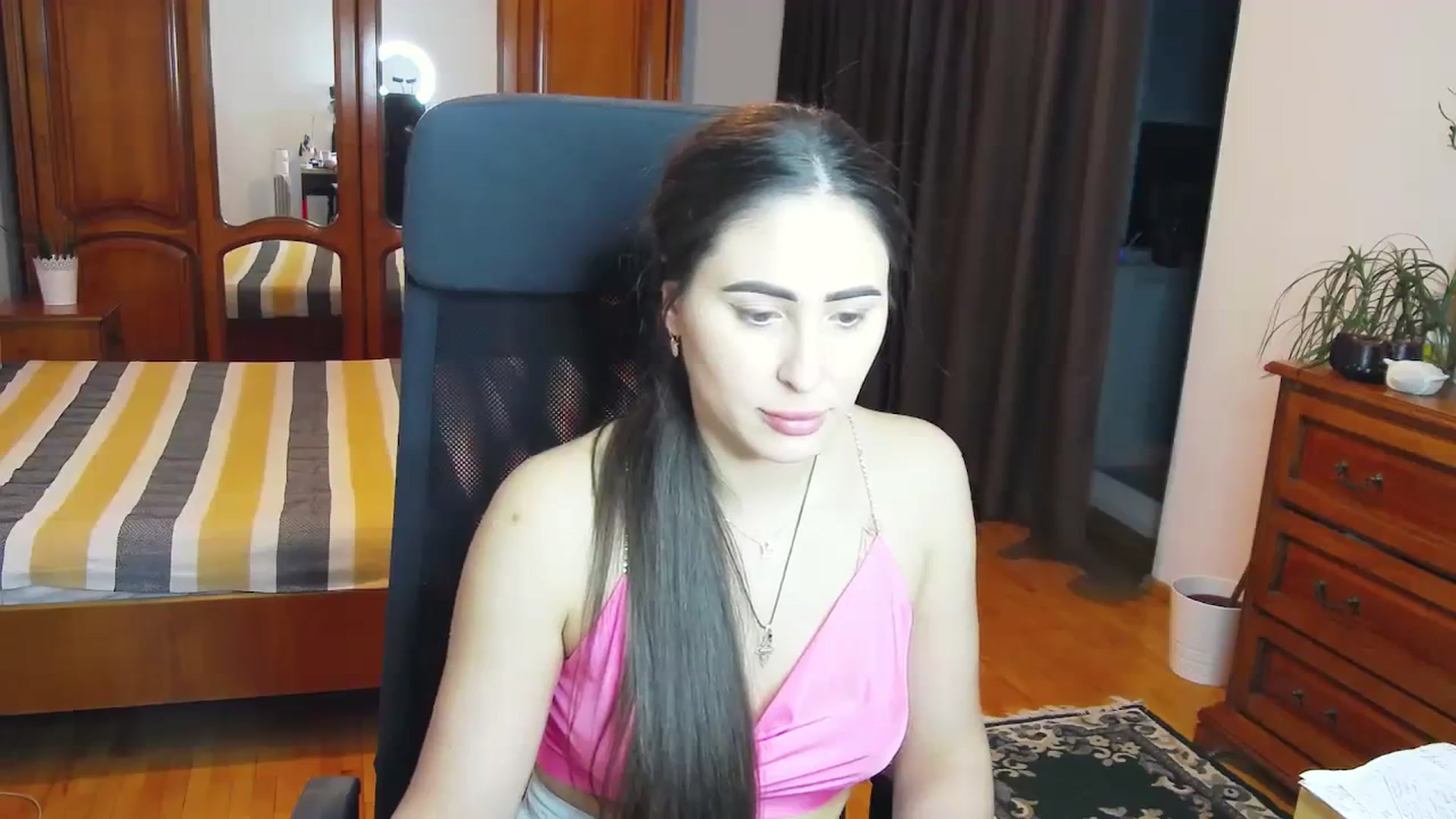 Gallery image thumbnail from MaraHari's myfreecams stream on, 03/23/2024, 19:53 image 19 of 20