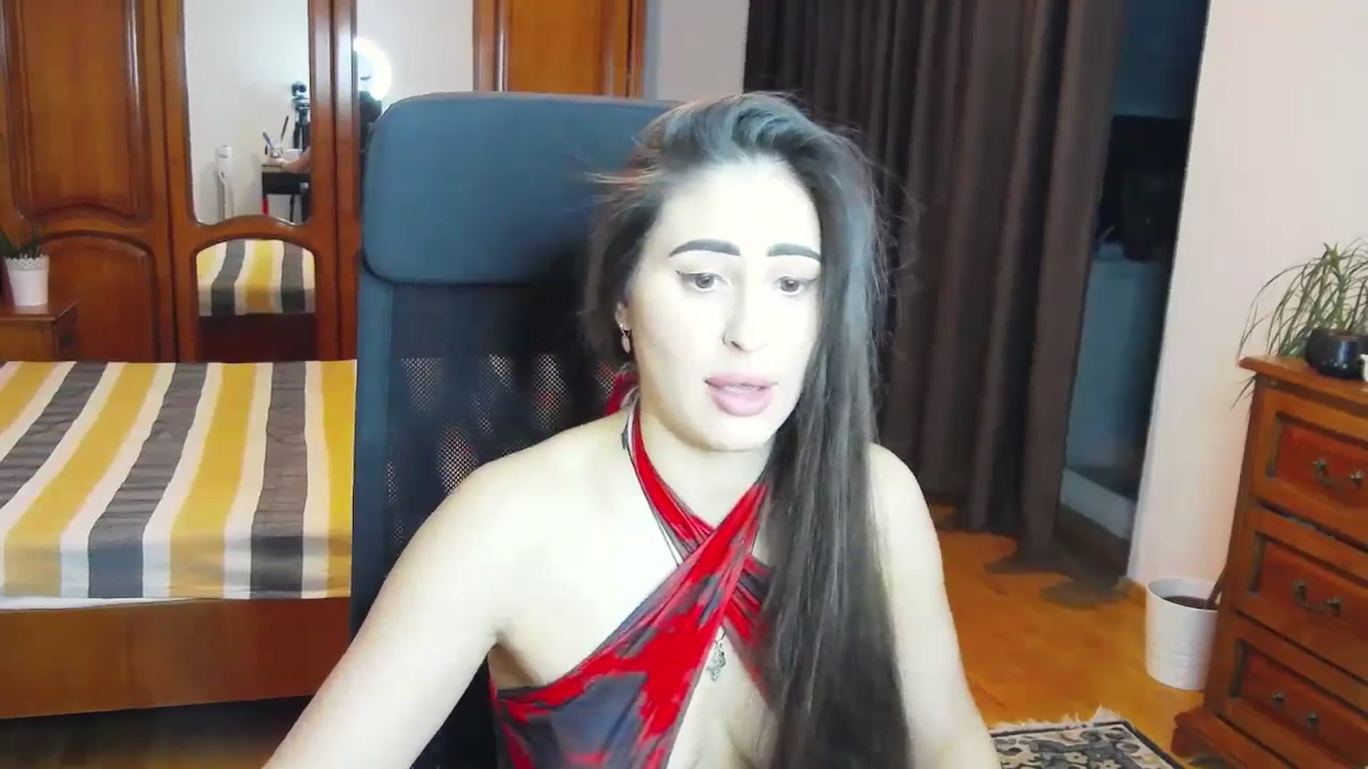 Gallery image thumbnail from MaraHari's myfreecams stream on, 03/29/2024, 20:09 image 4 of 20