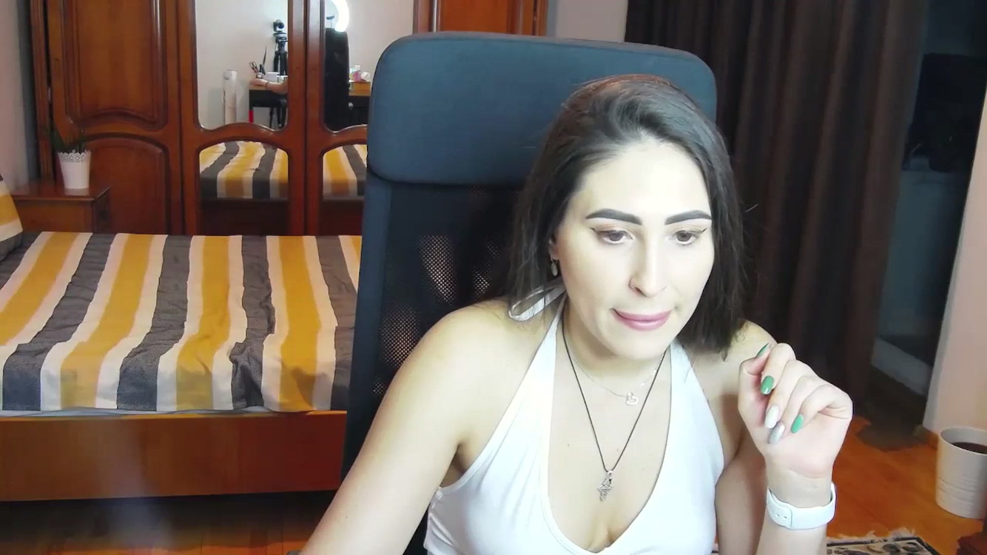 Gallery image thumbnail from MaraHari's myfreecams stream on, 03/30/2024, 18:30 image 7 of 20