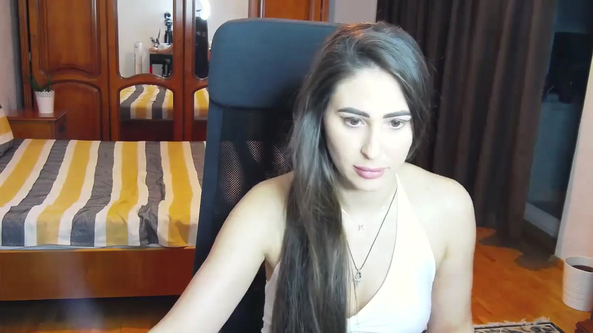 Gallery image thumbnail from MaraHari's myfreecams stream on, 03/30/2024, 18:30 image 11 of 20