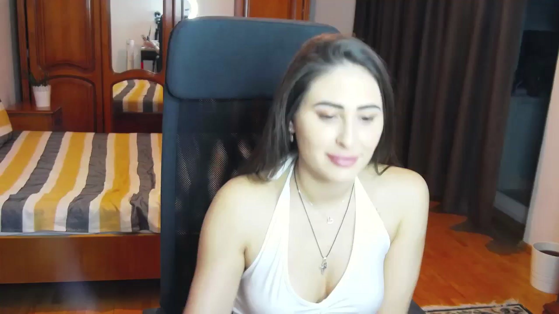 Gallery image thumbnail from MaraHari's myfreecams stream on, 03/30/2024, 18:30 image 6 of 20