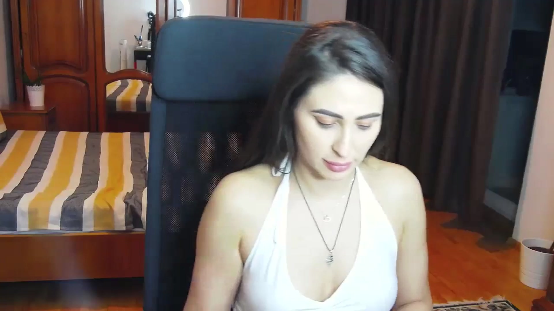 Gallery image thumbnail from MaraHari's myfreecams stream on, 03/30/2024, 19:43 image 19 of 20