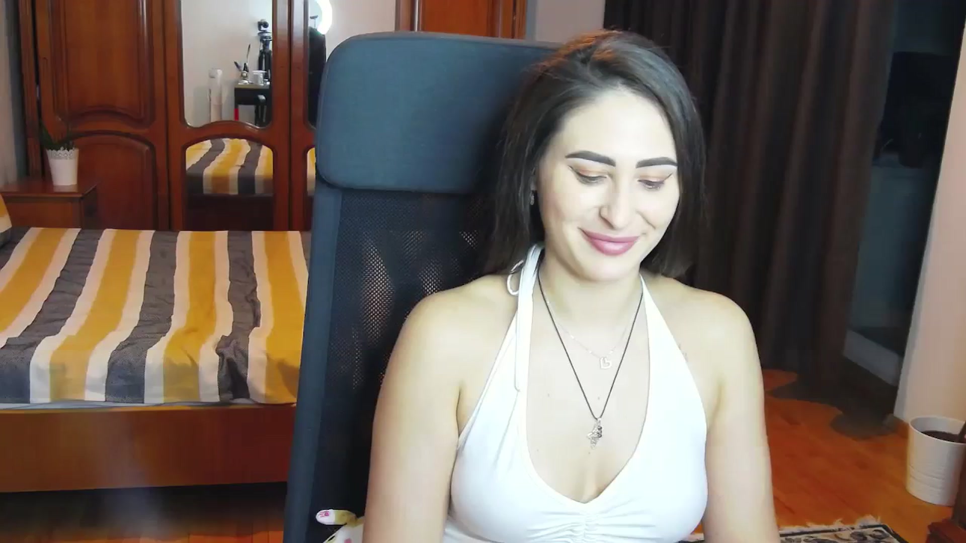 Gallery image thumbnail from MaraHari's myfreecams stream on, 03/30/2024, 19:43 image 1 of 20