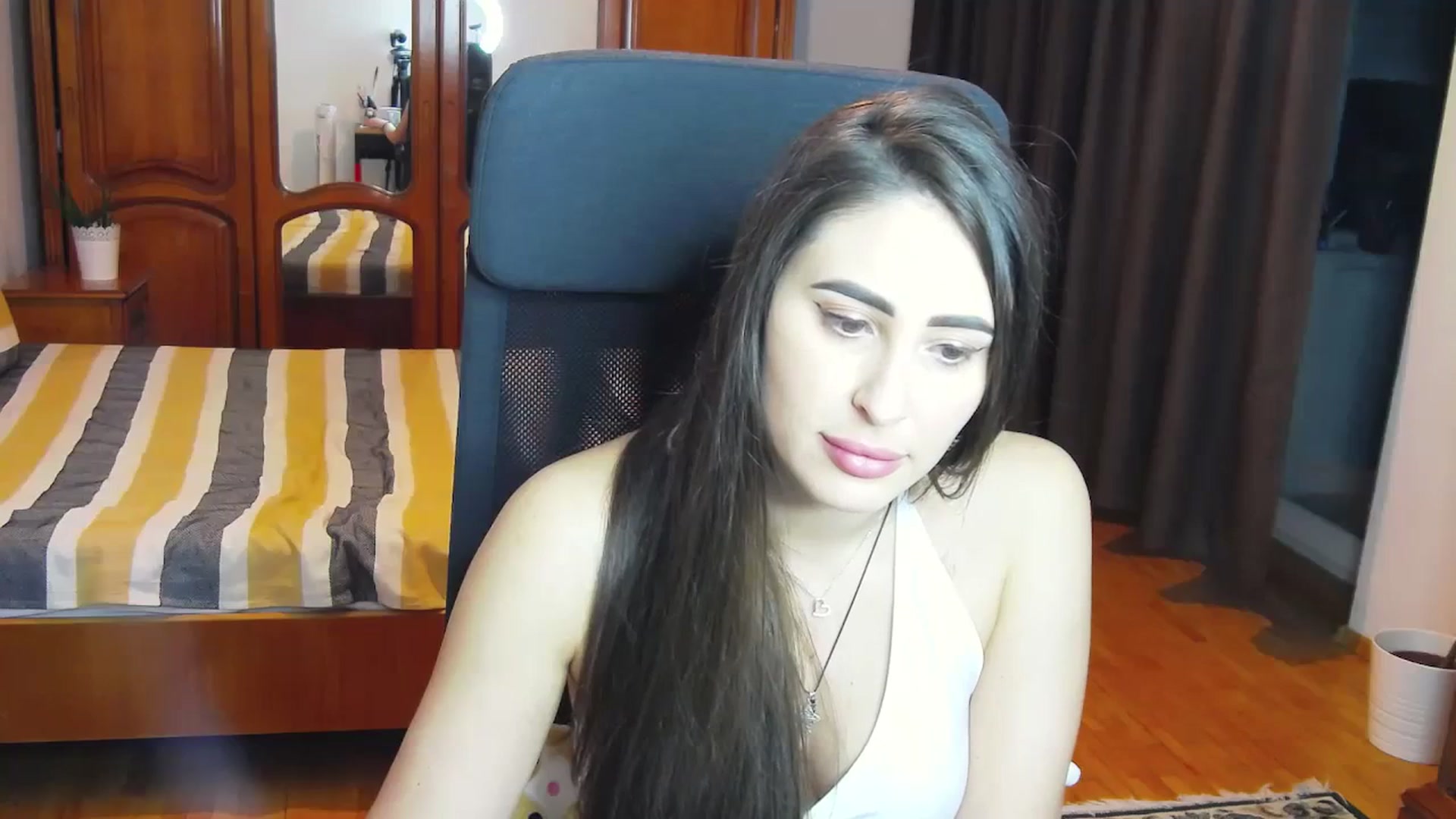 Gallery image thumbnail from MaraHari's myfreecams stream on, 03/30/2024, 20:53 image 3 of 20