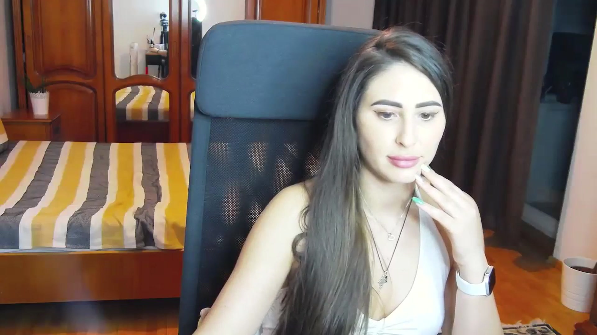 Gallery image thumbnail from MaraHari's myfreecams stream on, 03/30/2024, 20:53 image 10 of 20