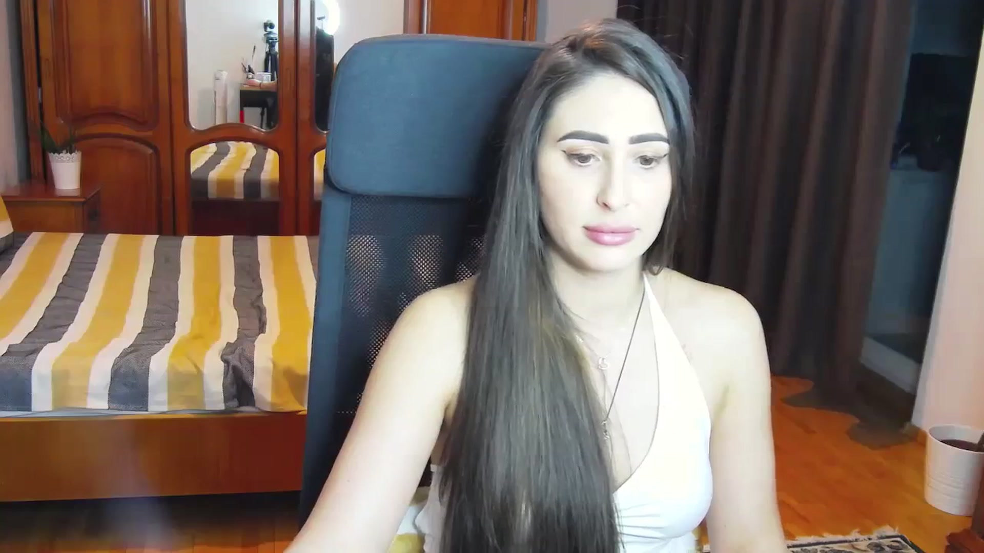Gallery image thumbnail from MaraHari's myfreecams stream on, 03/30/2024, 20:53 image 2 of 20