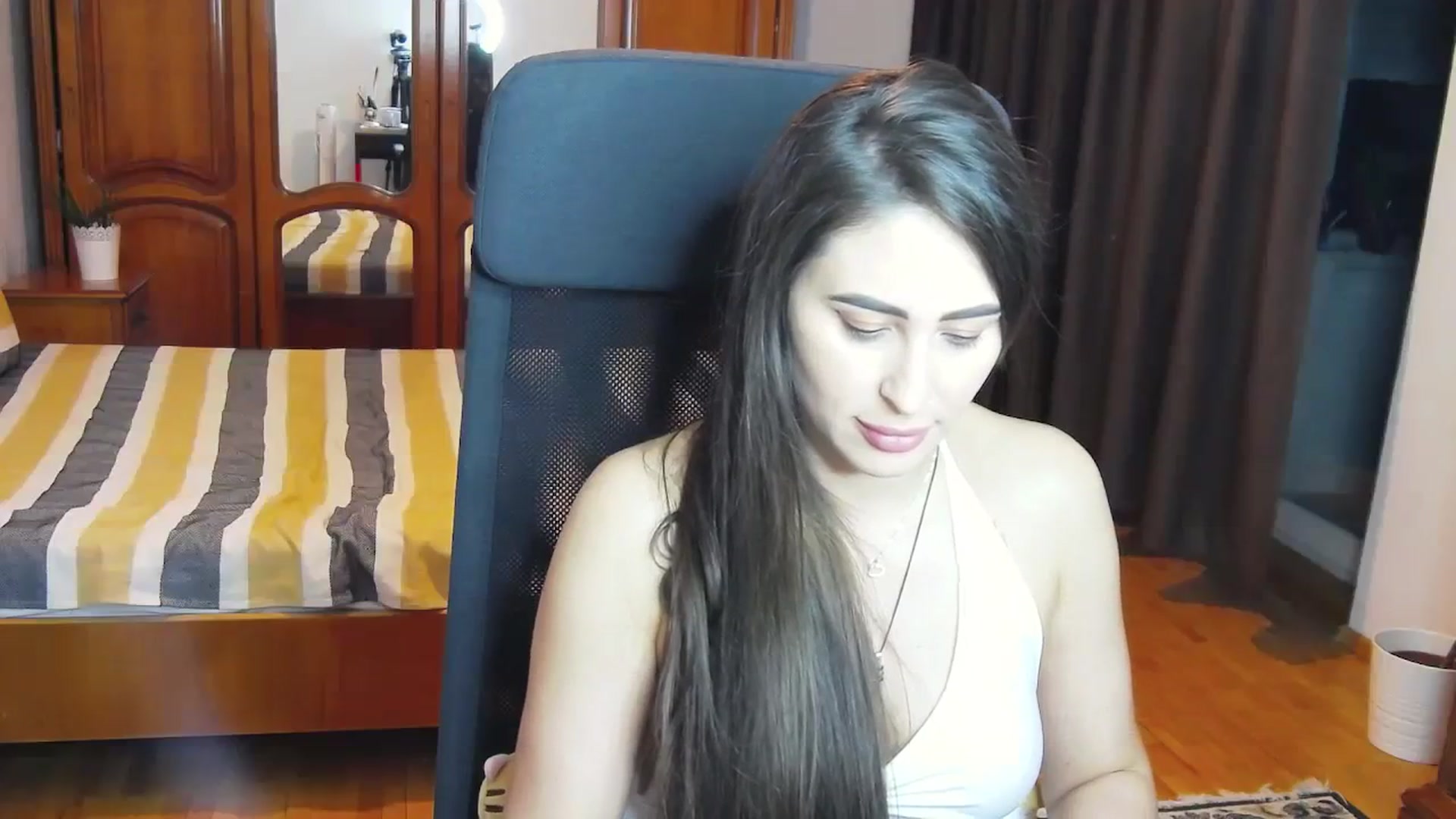 Gallery image thumbnail from MaraHari's myfreecams stream on, 03/30/2024, 20:53 image 9 of 20
