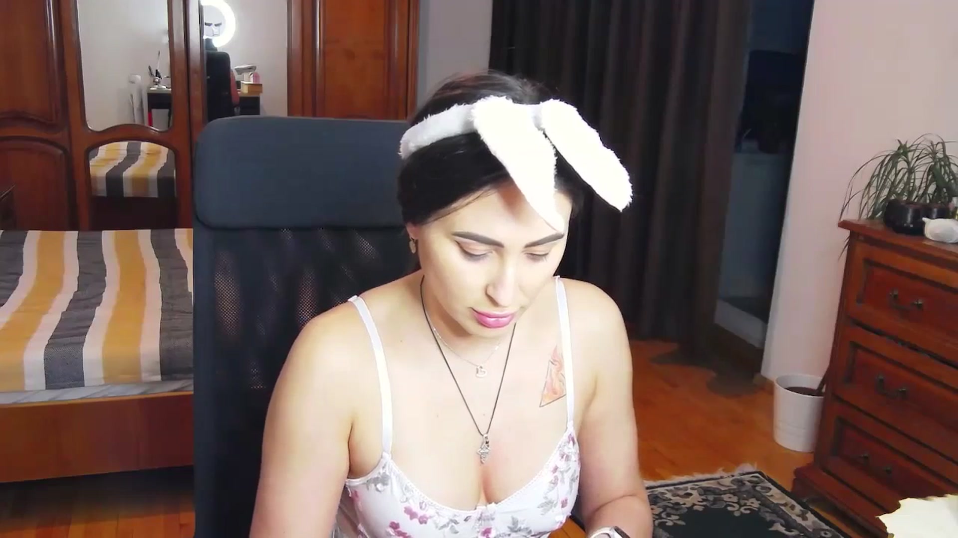 Gallery image thumbnail from MaraHari's myfreecams stream on, 03/31/2024, 17:24 image 5 of 20