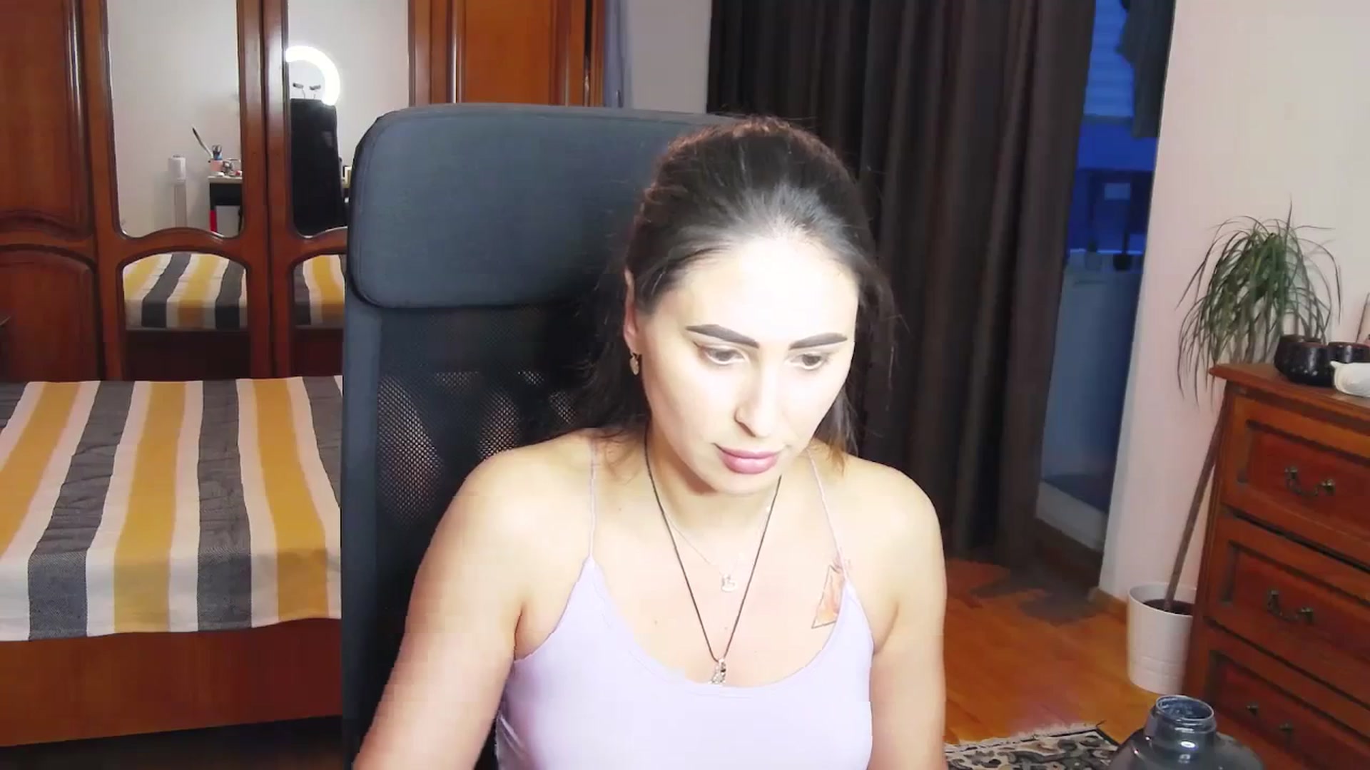 Gallery image thumbnail from MaraHari's myfreecams stream on, 04/05/2024, 17:06 image 12 of 20