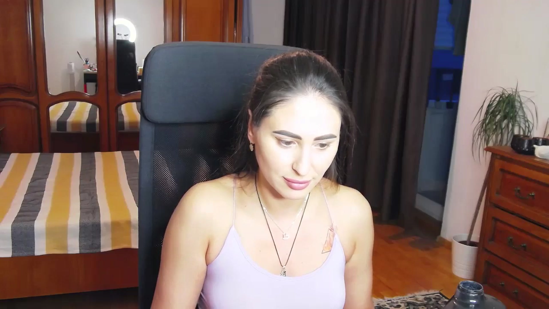 Gallery image thumbnail from MaraHari's myfreecams stream on, 04/05/2024, 17:06 image 15 of 20