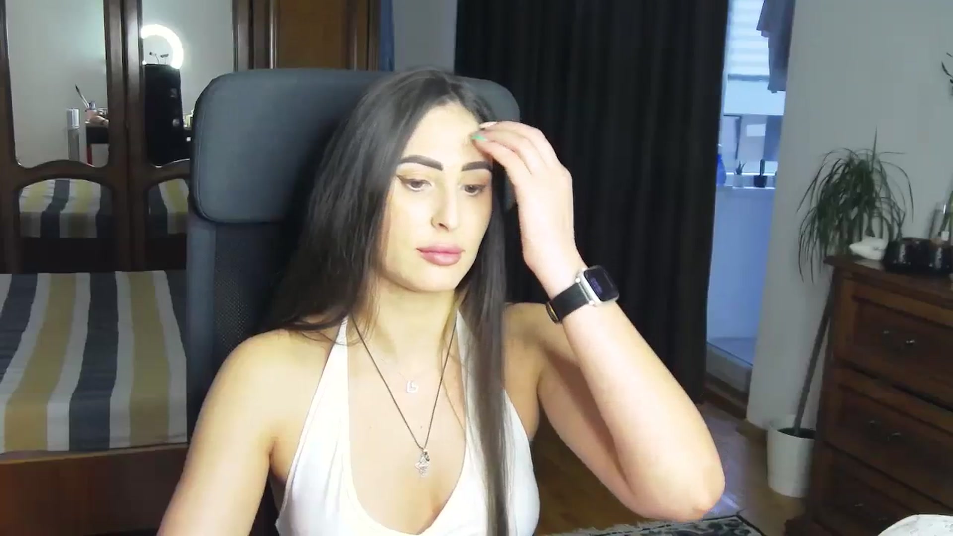 Gallery image thumbnail from MaraHari's myfreecams stream on, 04/06/2024, 16:12 image 20 of 20
