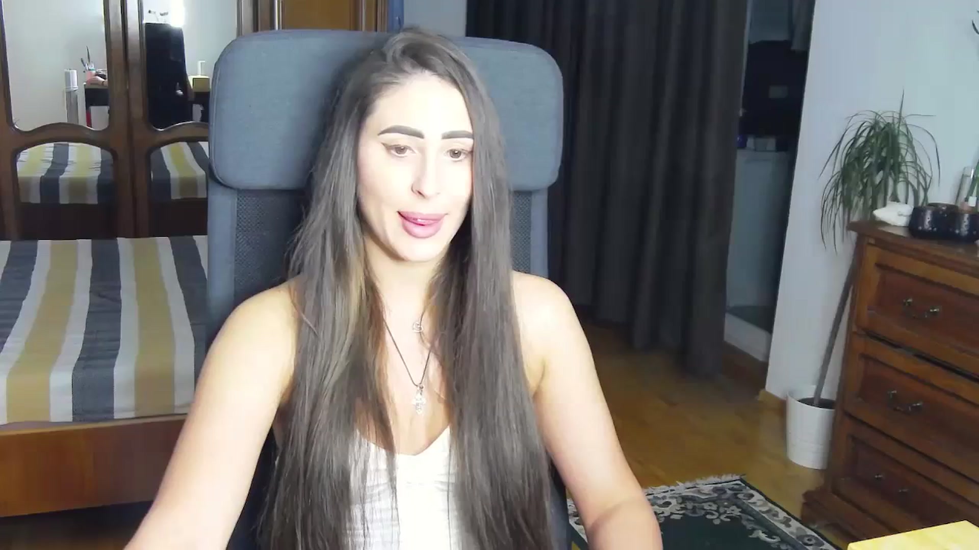 Gallery image thumbnail from MaraHari's myfreecams stream on, 04/06/2024, 19:06 image 1 of 20