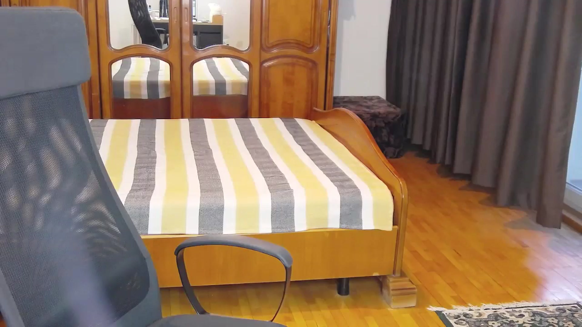 Gallery image thumbnail from MaraHari's myfreecams stream on, 04/20/2024, 16:09 image 13 of 20
