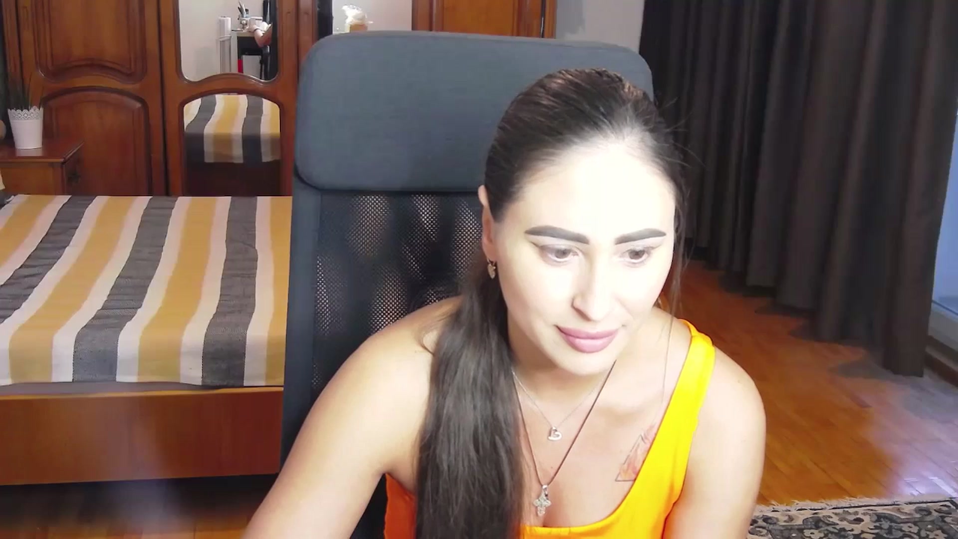 Gallery image thumbnail from MaraHari's myfreecams stream on, 04/20/2024, 16:09 image 18 of 20
