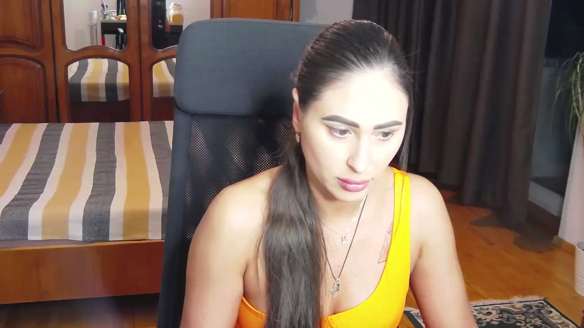 Gallery image thumbnail from MaraHari's myfreecams stream on, 04/20/2024, 20:12 image 3 of 20