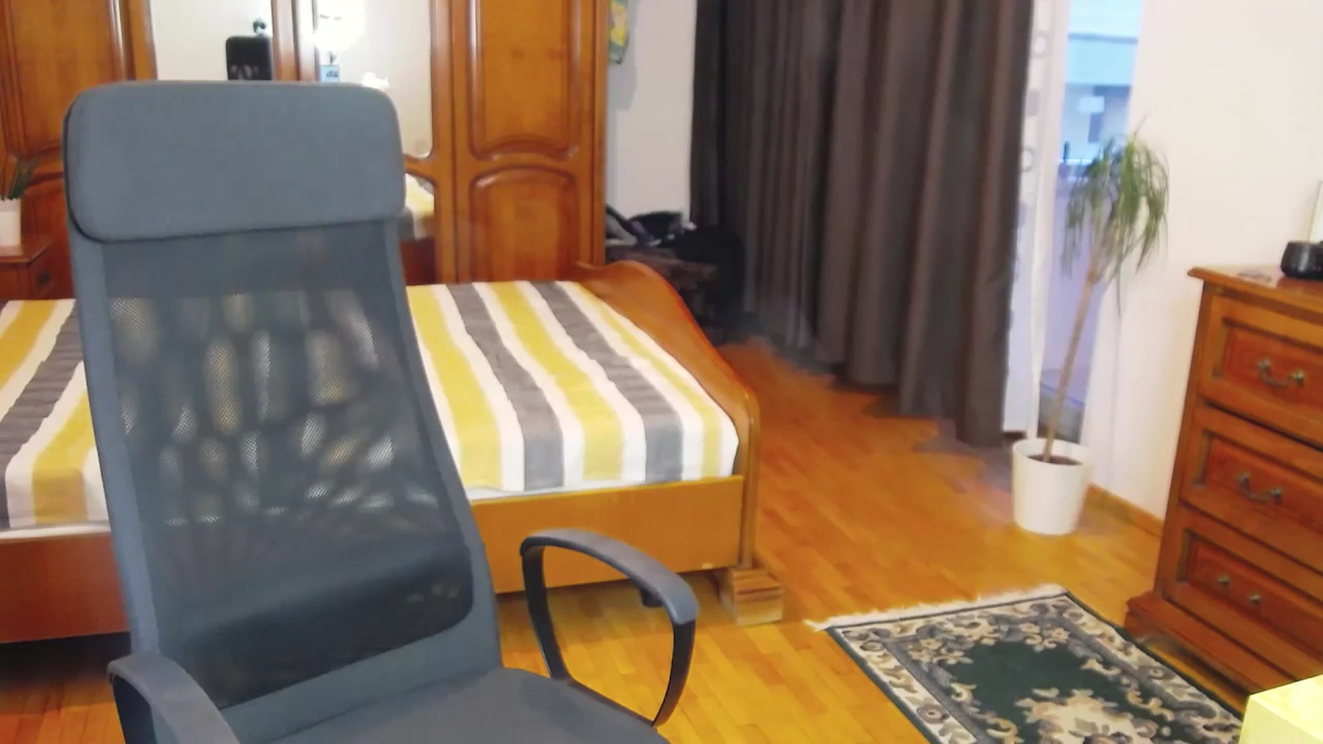 Gallery image thumbnail from MaraHari's myfreecams stream on, 04/26/2024, 17:47 image 15 of 20