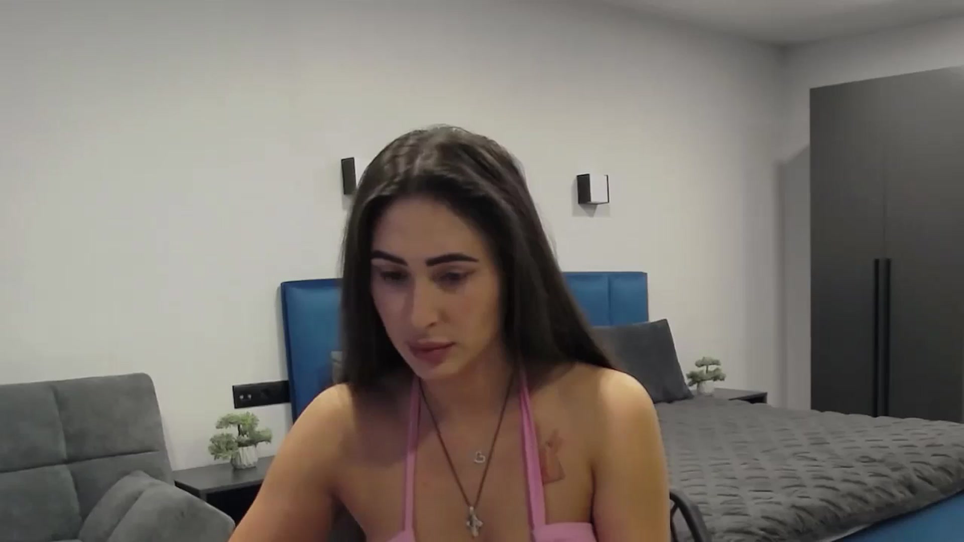 Gallery image thumbnail from MaraHari's myfreecams stream on, 05/12/2024, 16:56 image 2 of 20