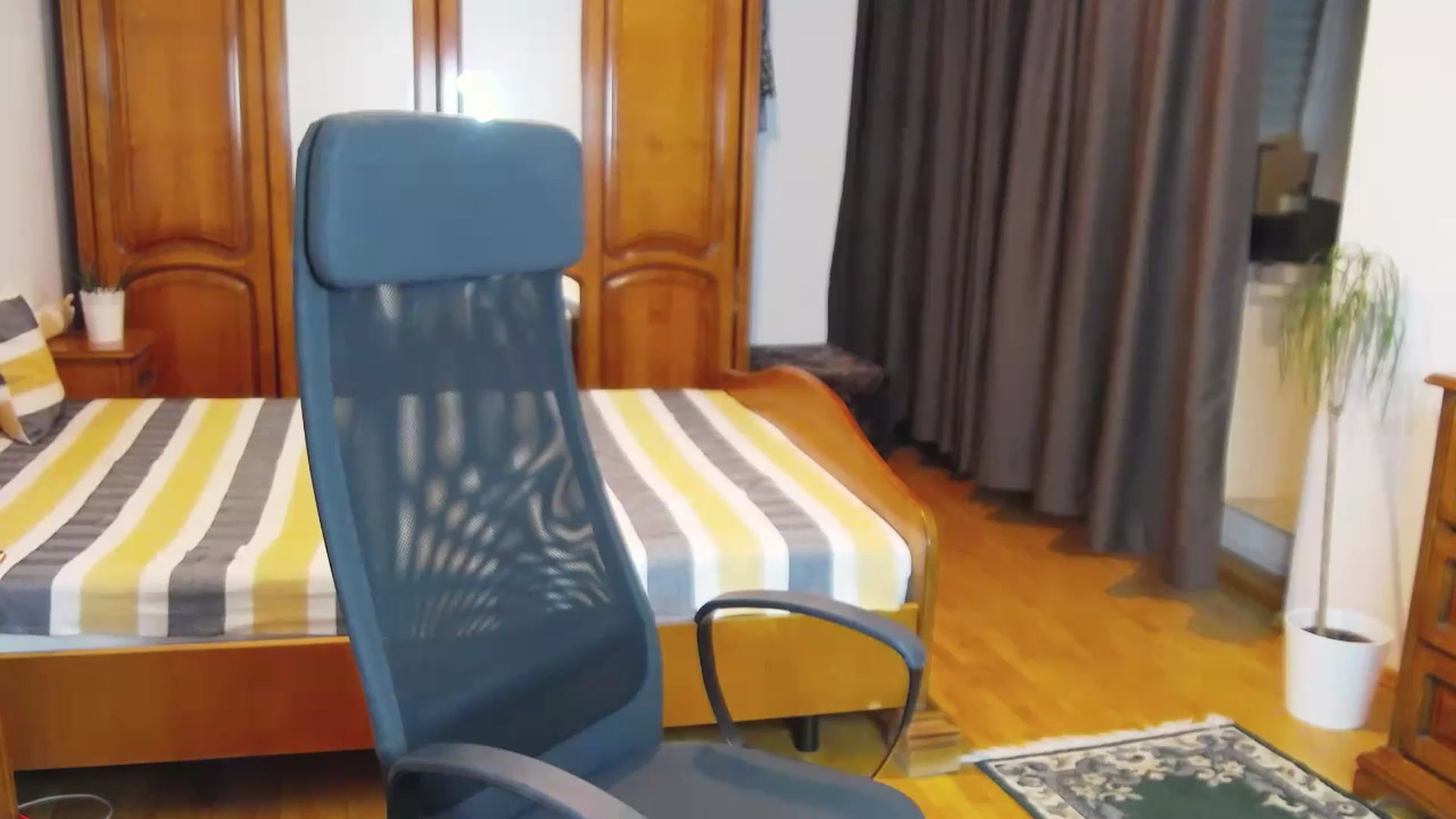 Gallery image thumbnail from MaraHari's myfreecams stream on, 05/31/2024, 19:58 image 19 of 20