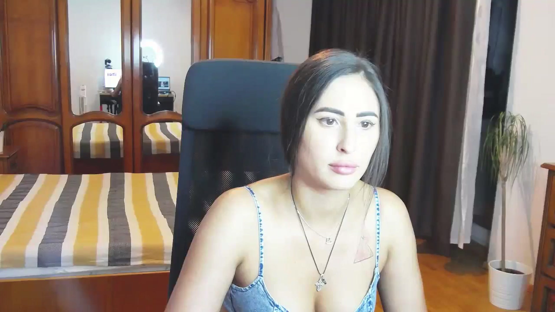 Gallery image thumbnail from MaraHari's myfreecams stream on, 06/02/2024, 20:27 image 9 of 20