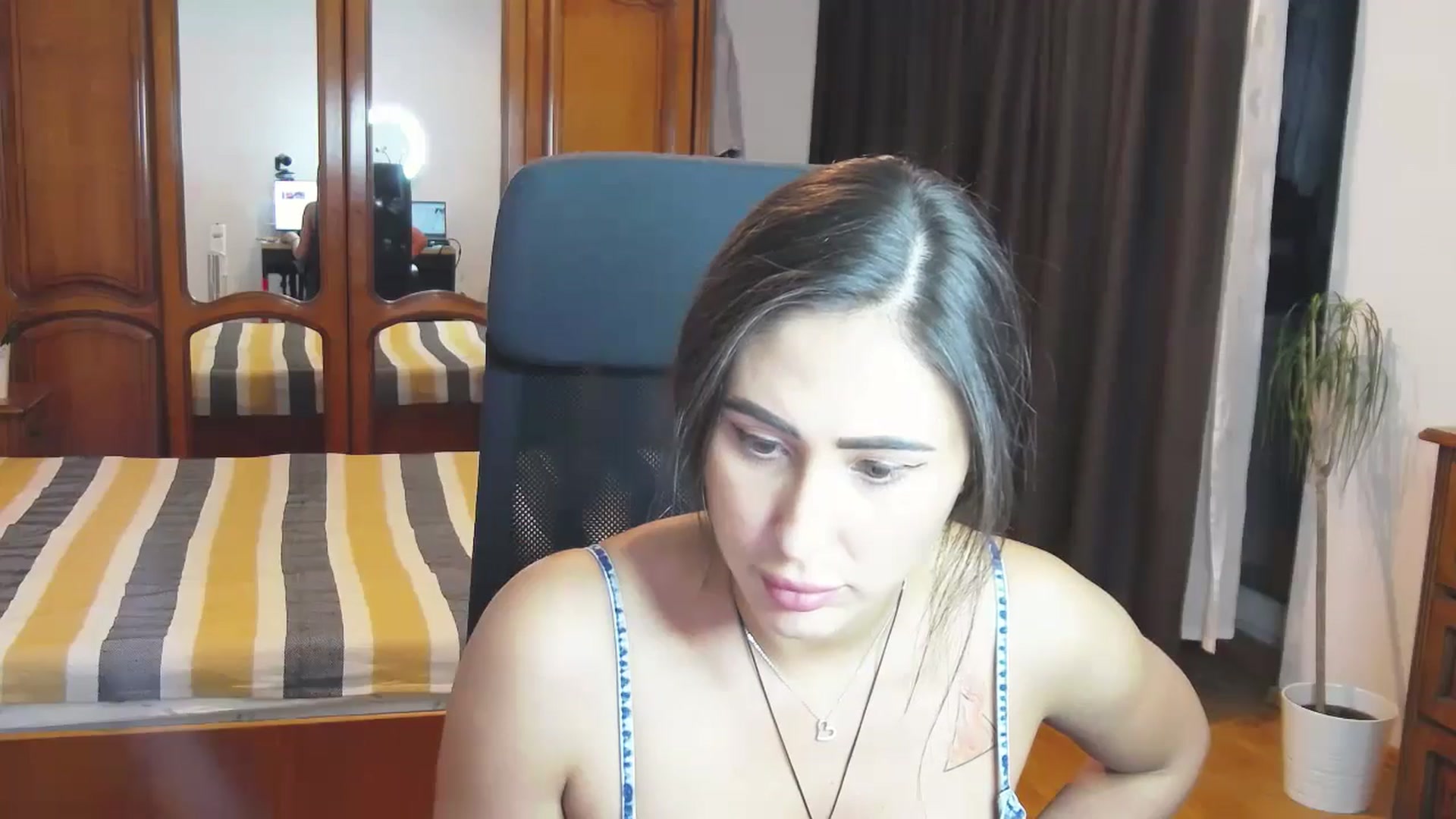 Gallery image thumbnail from MaraHari's myfreecams stream on, 06/02/2024, 20:27 image 14 of 20