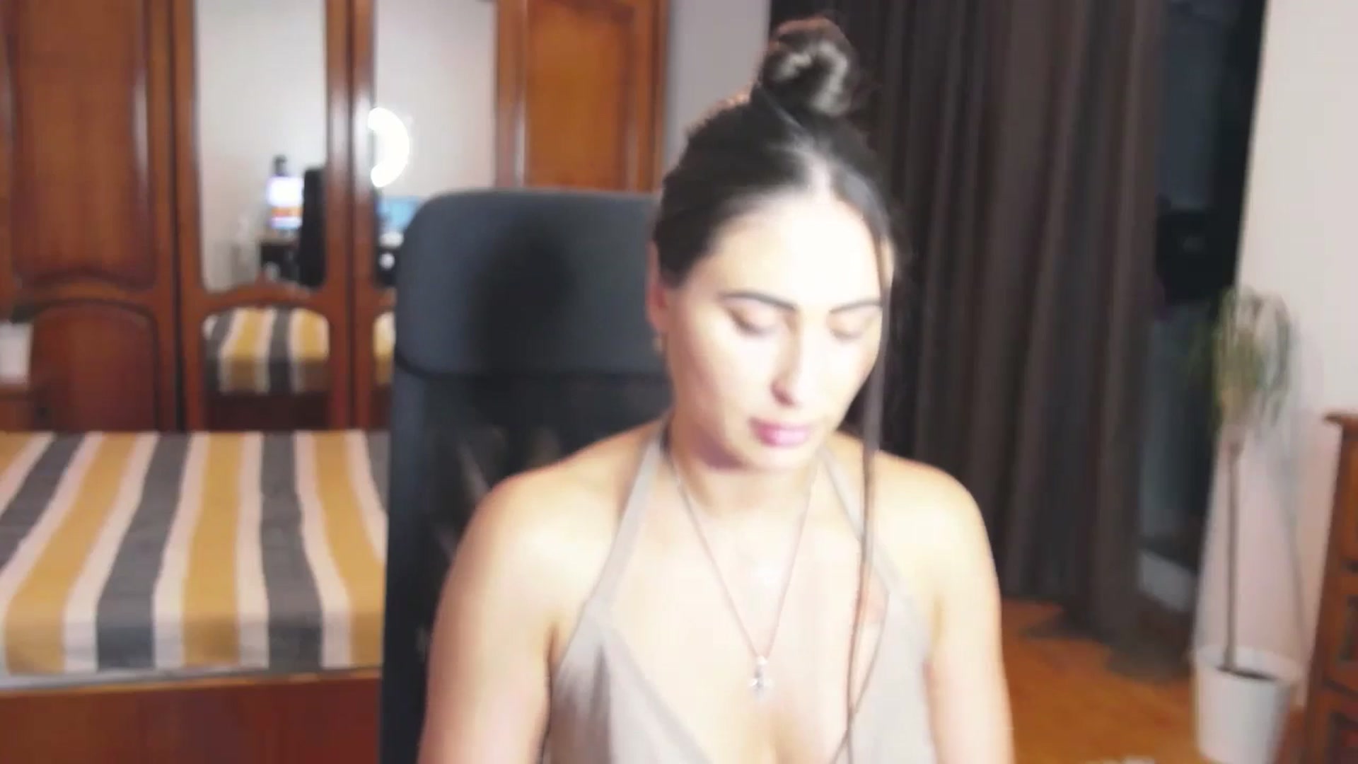 Gallery image thumbnail from MaraHari's myfreecams stream on, 06/07/2024, 19:57 image 12 of 20