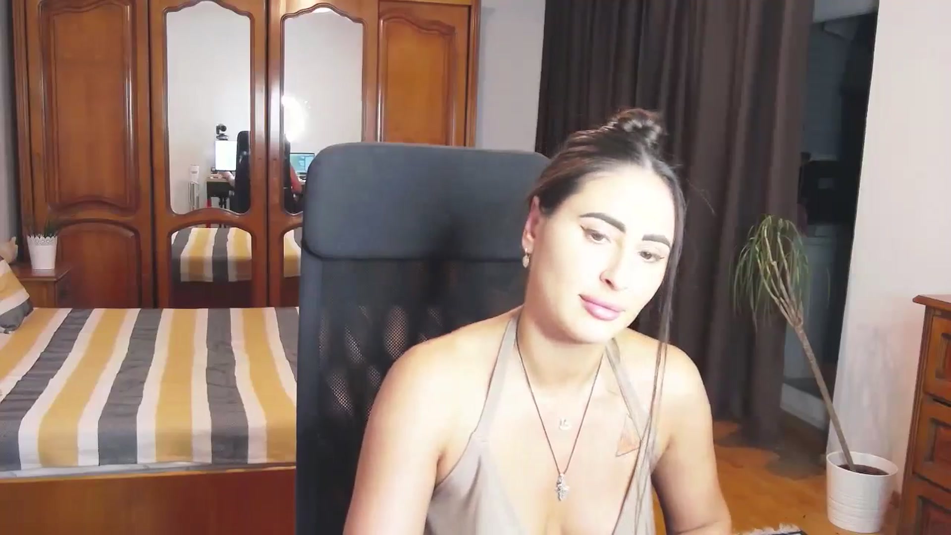 Gallery image thumbnail from MaraHari's myfreecams stream on, 06/07/2024, 19:57 image 20 of 20