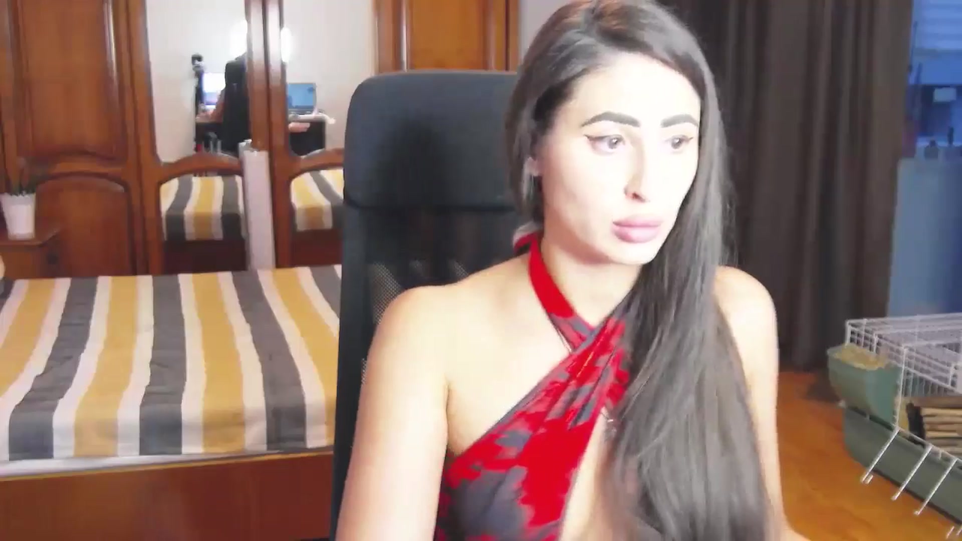 Gallery image thumbnail from MaraHari's myfreecams stream on, 06/15/2024, 18:15 image 20 of 20