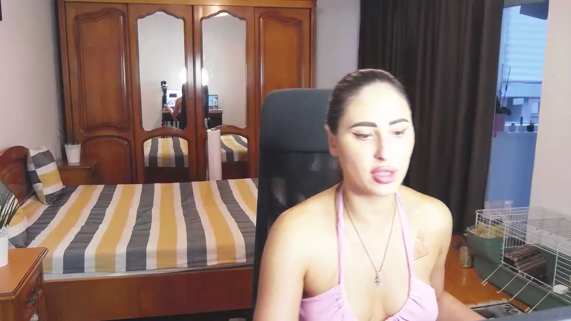 Gallery image thumbnail from MaraHari's myfreecams stream on, 06/23/2024, 18:49 image 13 of 20