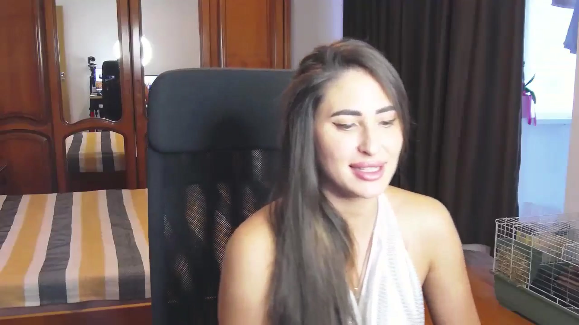 Gallery image thumbnail from MaraHari's myfreecams stream on, 06/28/2024, 17:15 image 9 of 20