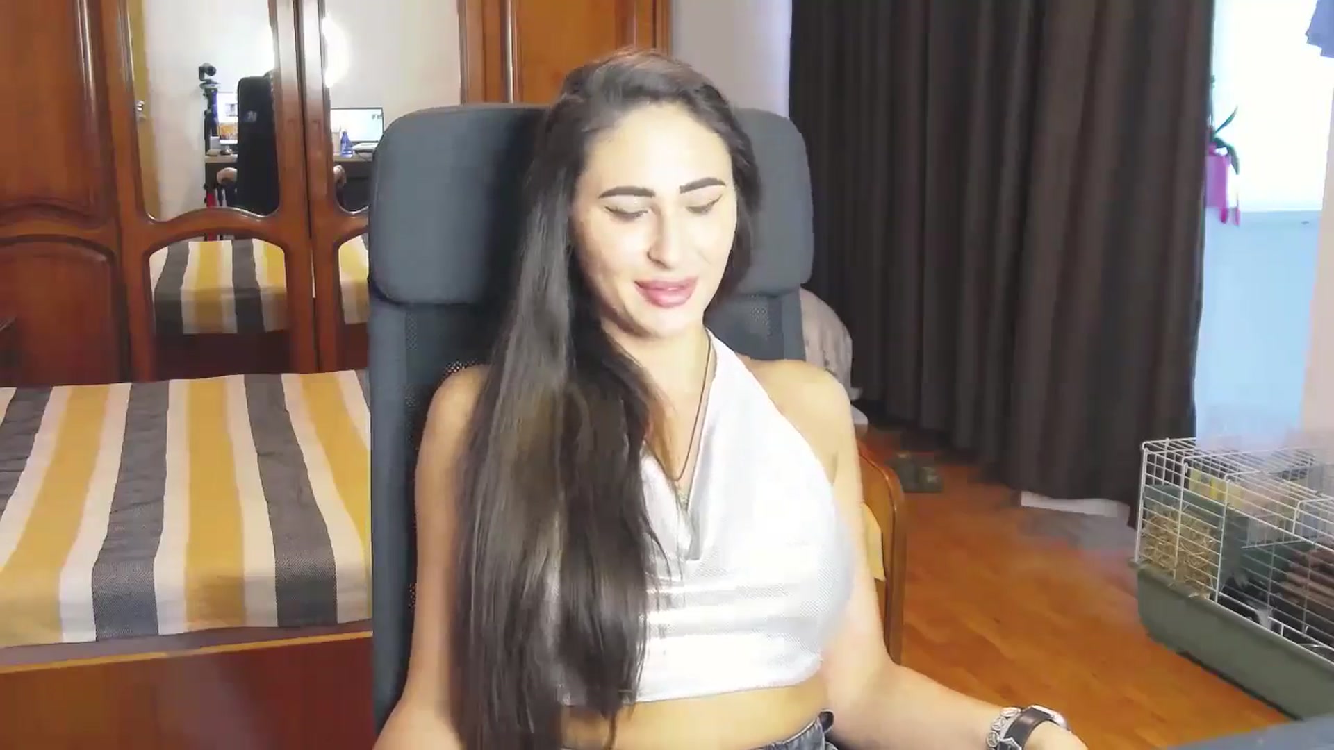 Gallery image thumbnail from MaraHari's myfreecams stream on, 06/28/2024, 17:15 image 11 of 20